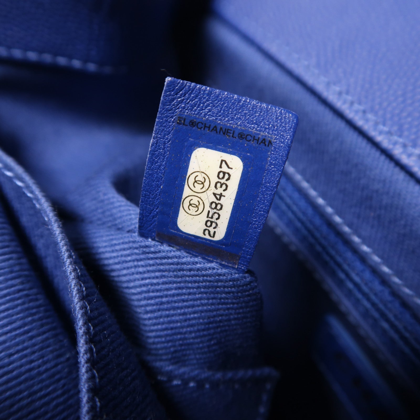 CHANEL 牛皮皮革Business Affinity金扣鏈帶手挽肩背兩用袋