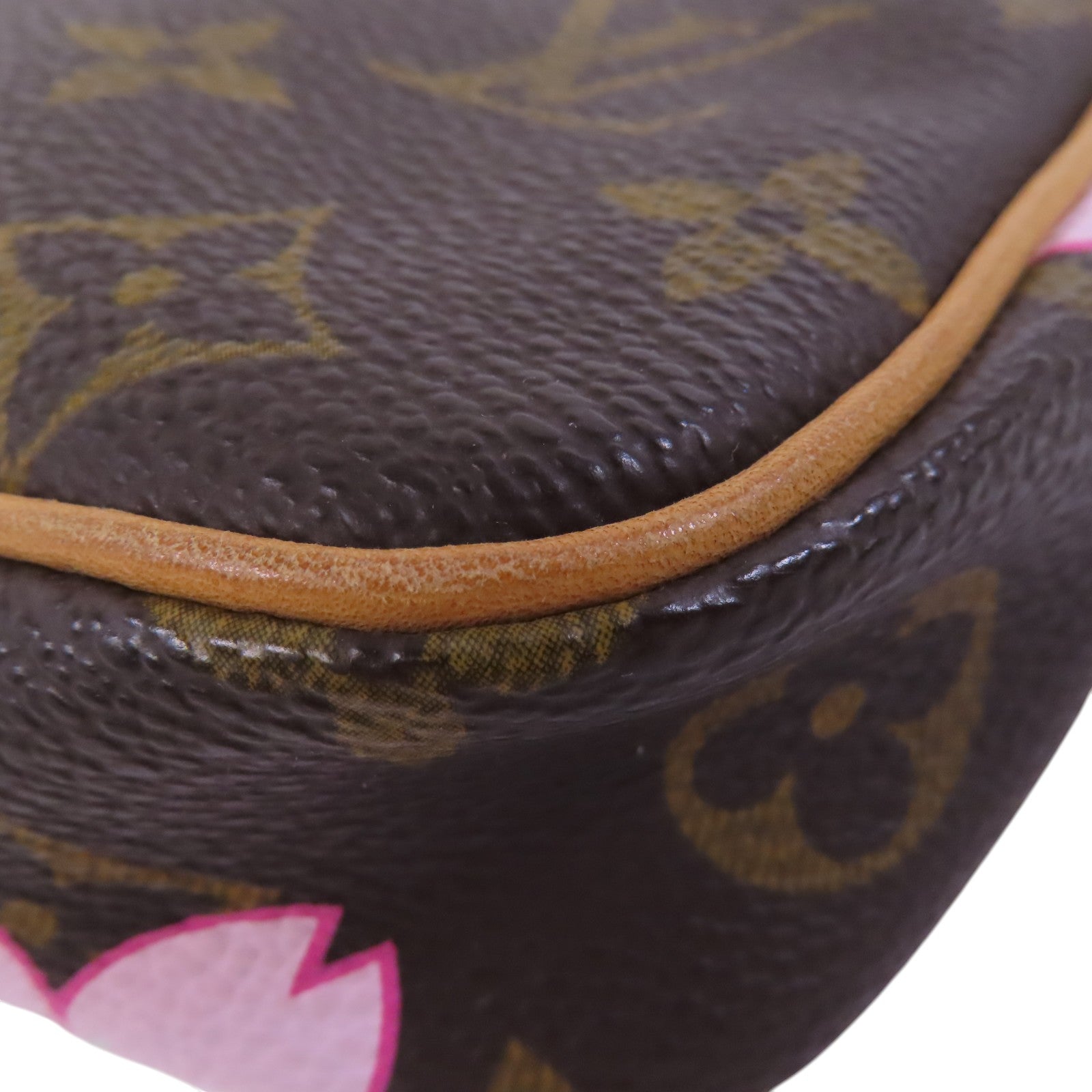 LOUIS VUITTON Monogram Cherry Blossom Pochette金扣肩背袋