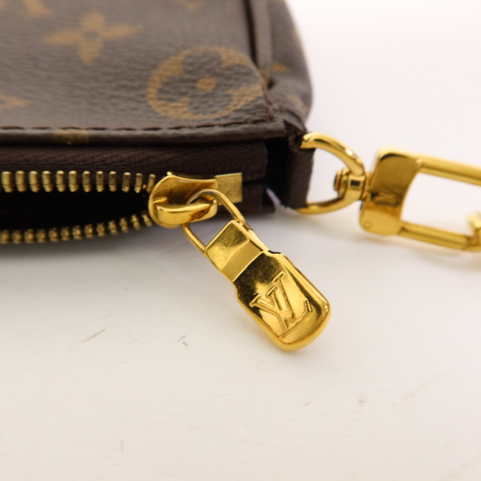 LOUIS VUITTON Monogram Multi Pochette Accessoires金扣肩背袋