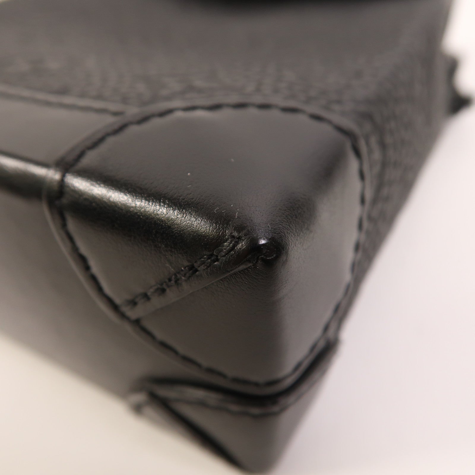 LOUIS VUITTON Monogram Taurillon Nano Steamer肩背袋