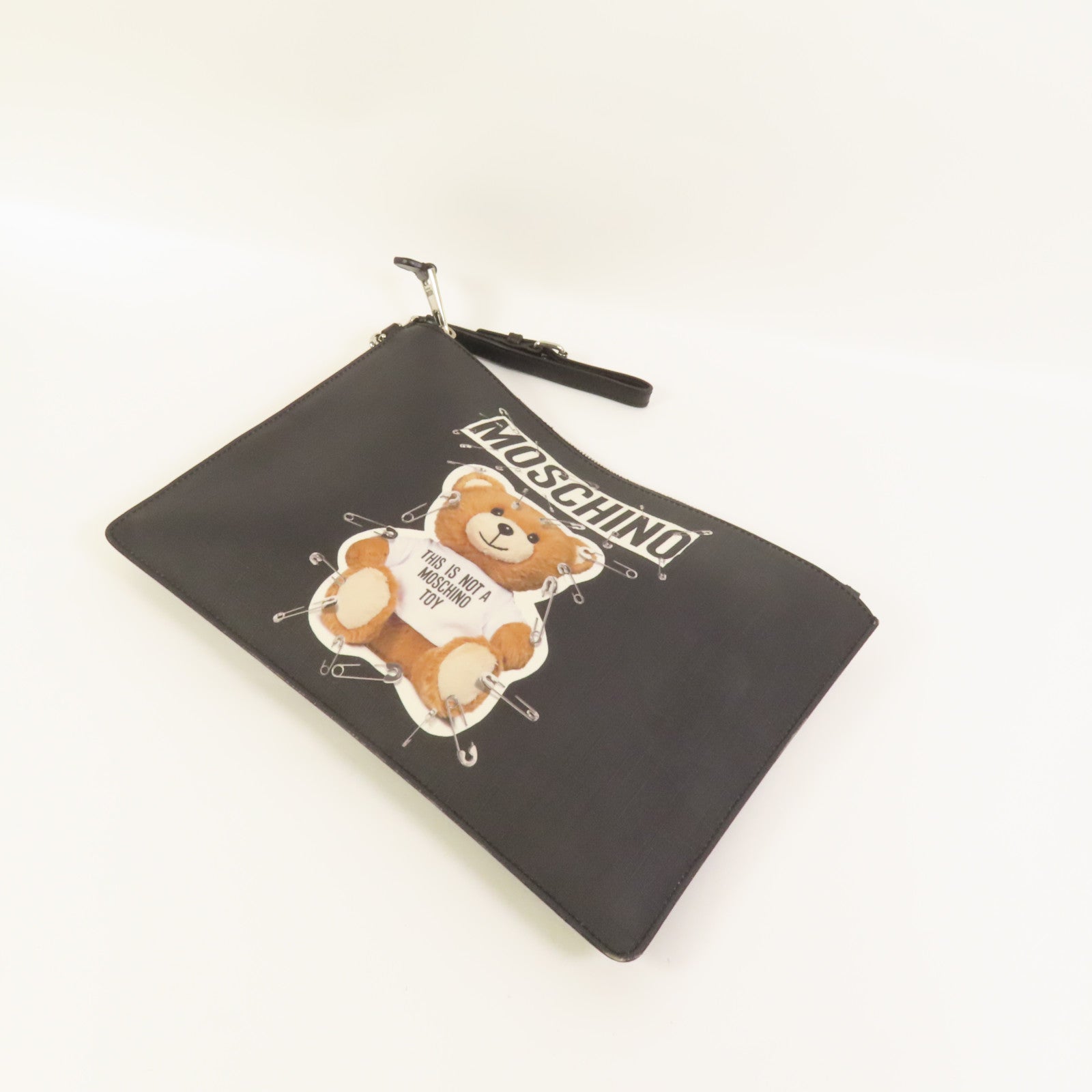 MOSCHINO 塗層帆布Teddy Bear Pouch銀扣手拿包