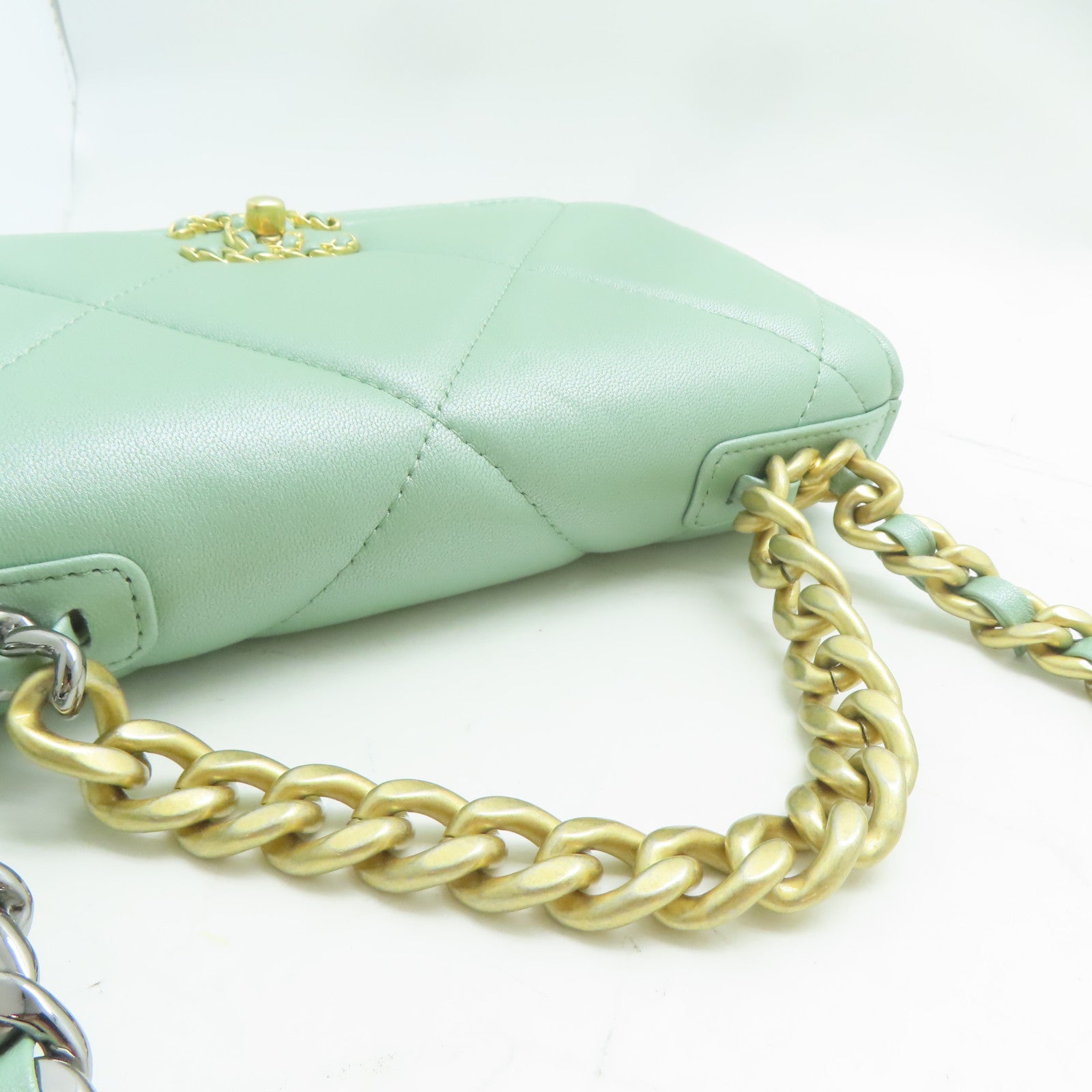CHANEL 【激減優惠】菱格羊皮皮革Chanel 19 Wallet On Chain鏈帶手挽肩背兩用袋綠色