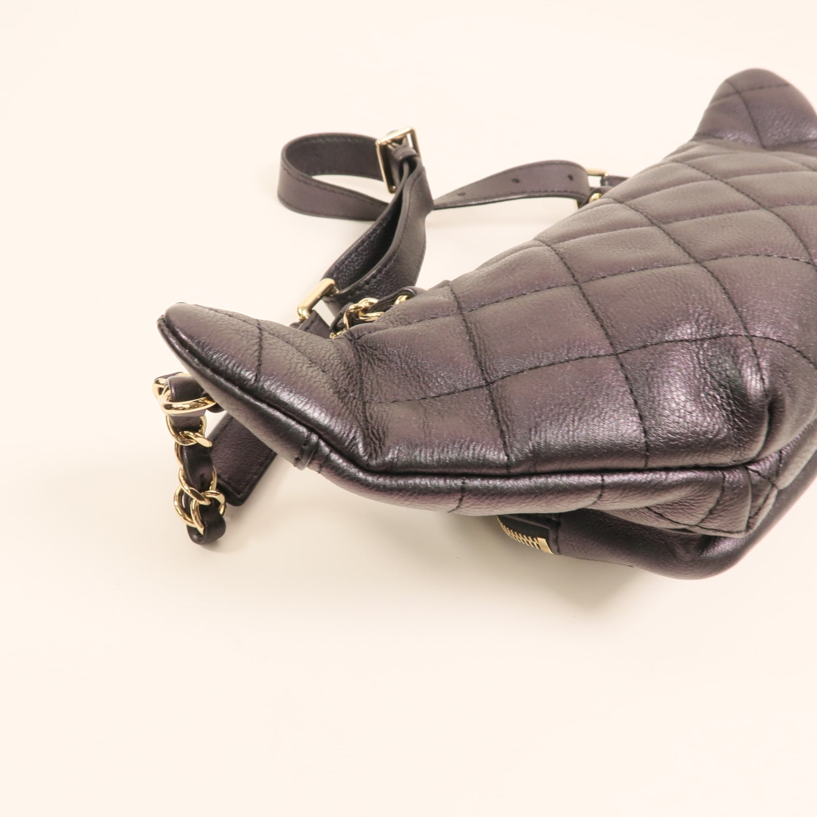 CHANEL 牛皮皮革Waist Bag金扣鏈帶腰包