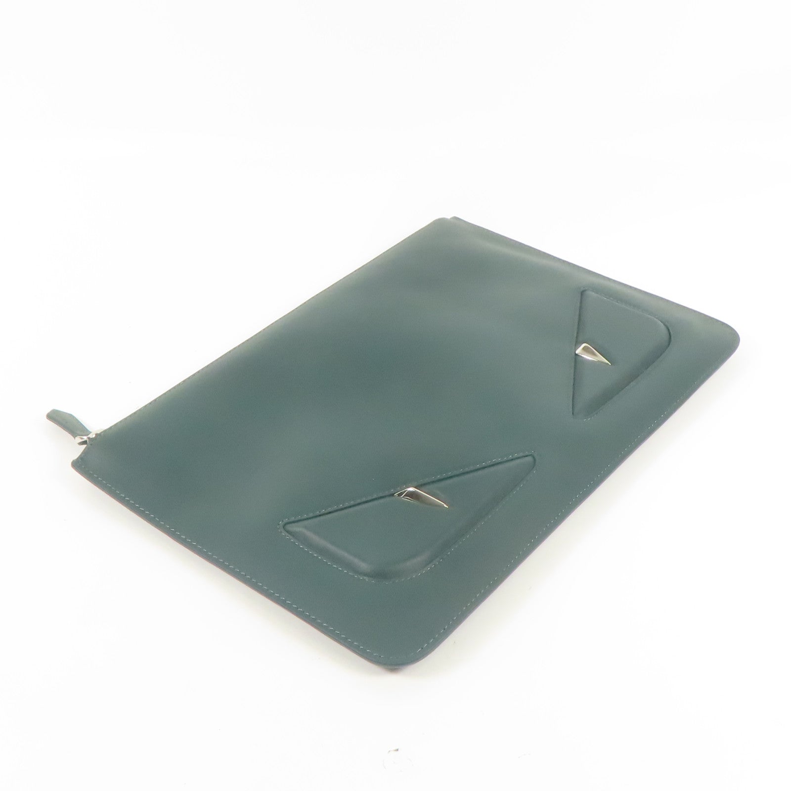 FENDI 牛皮皮革Pouch銀扣手拿包