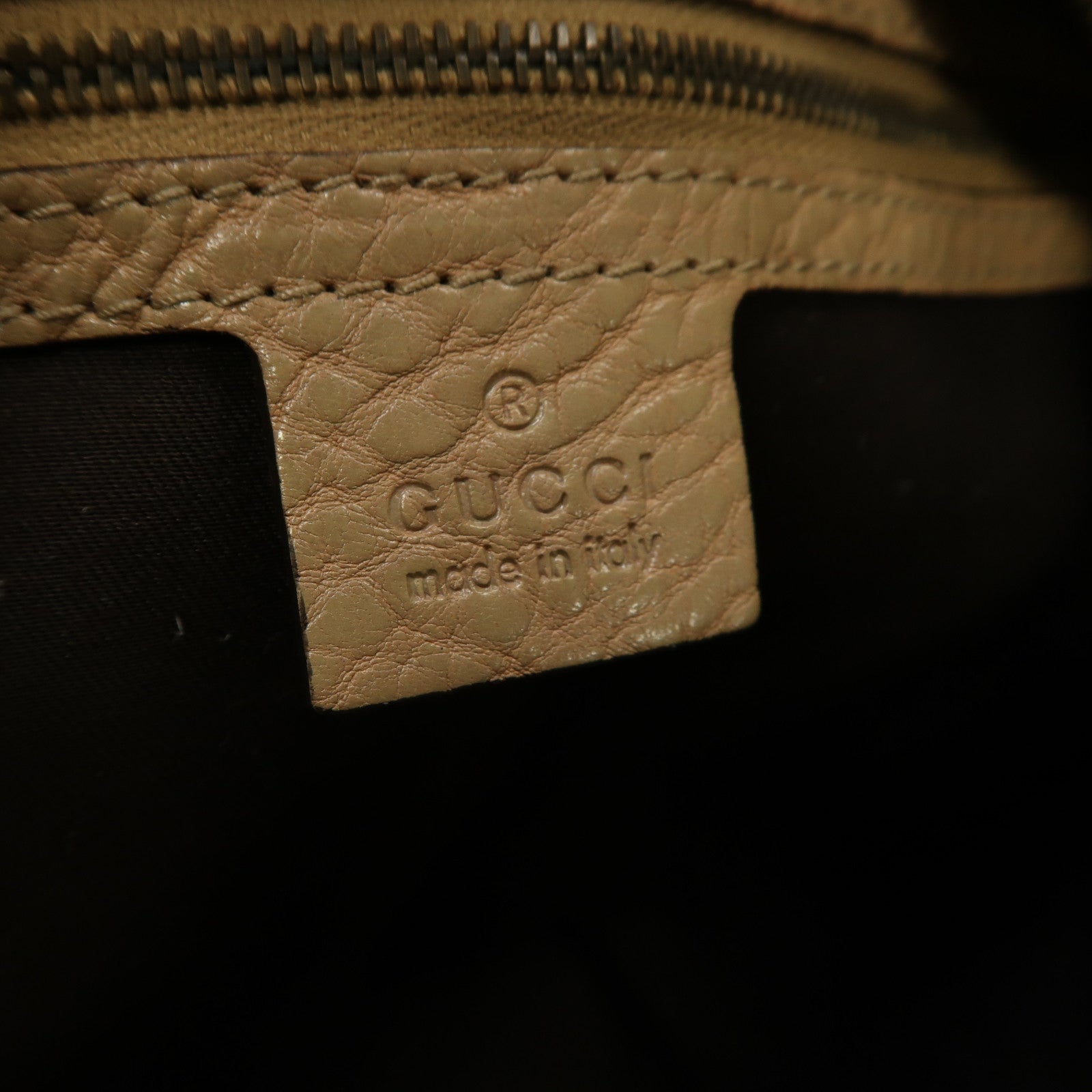 GUCCI 帆布Shoulder Bag金扣肩背袋米色