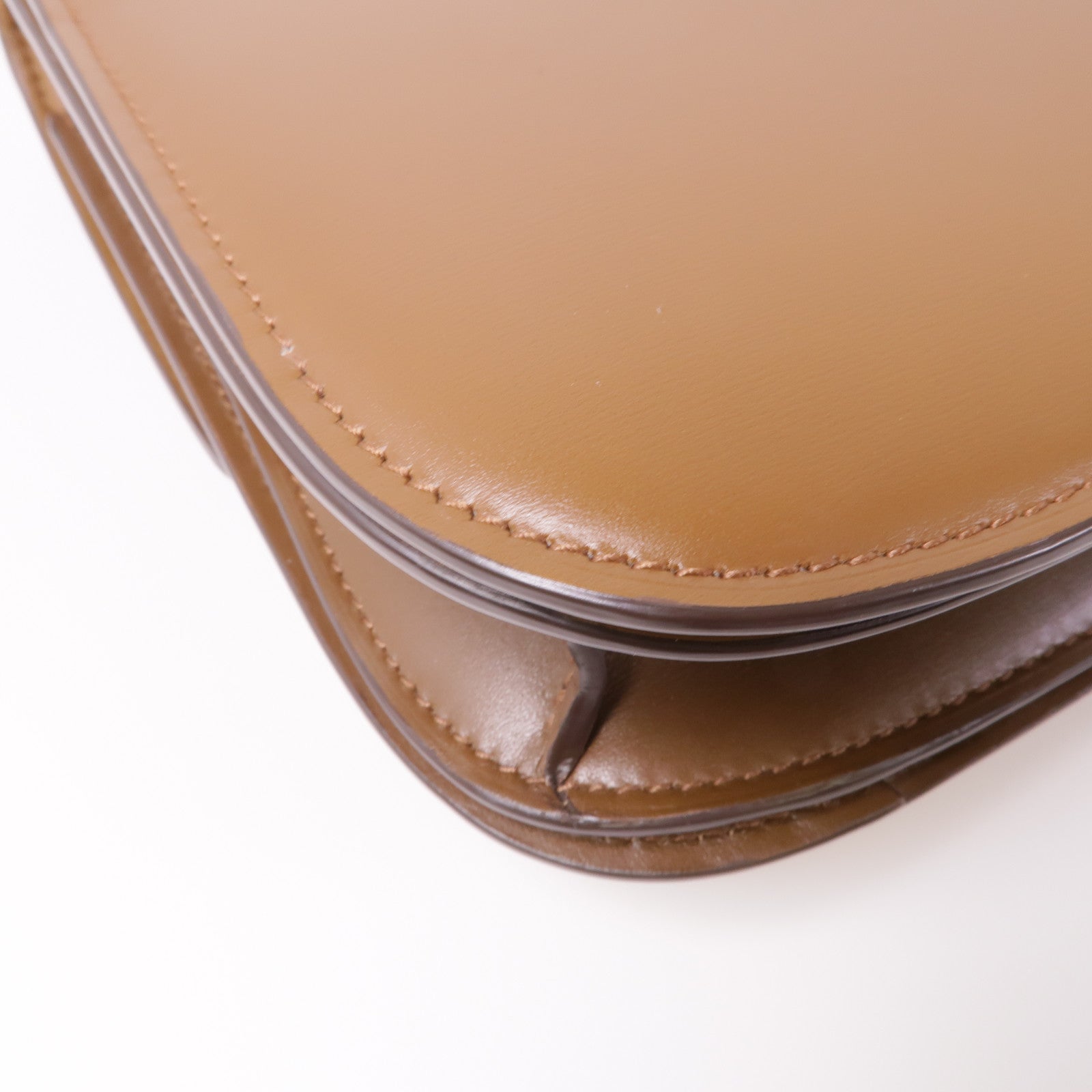 CELINE 牛皮皮革Classic Box金扣肩背袋