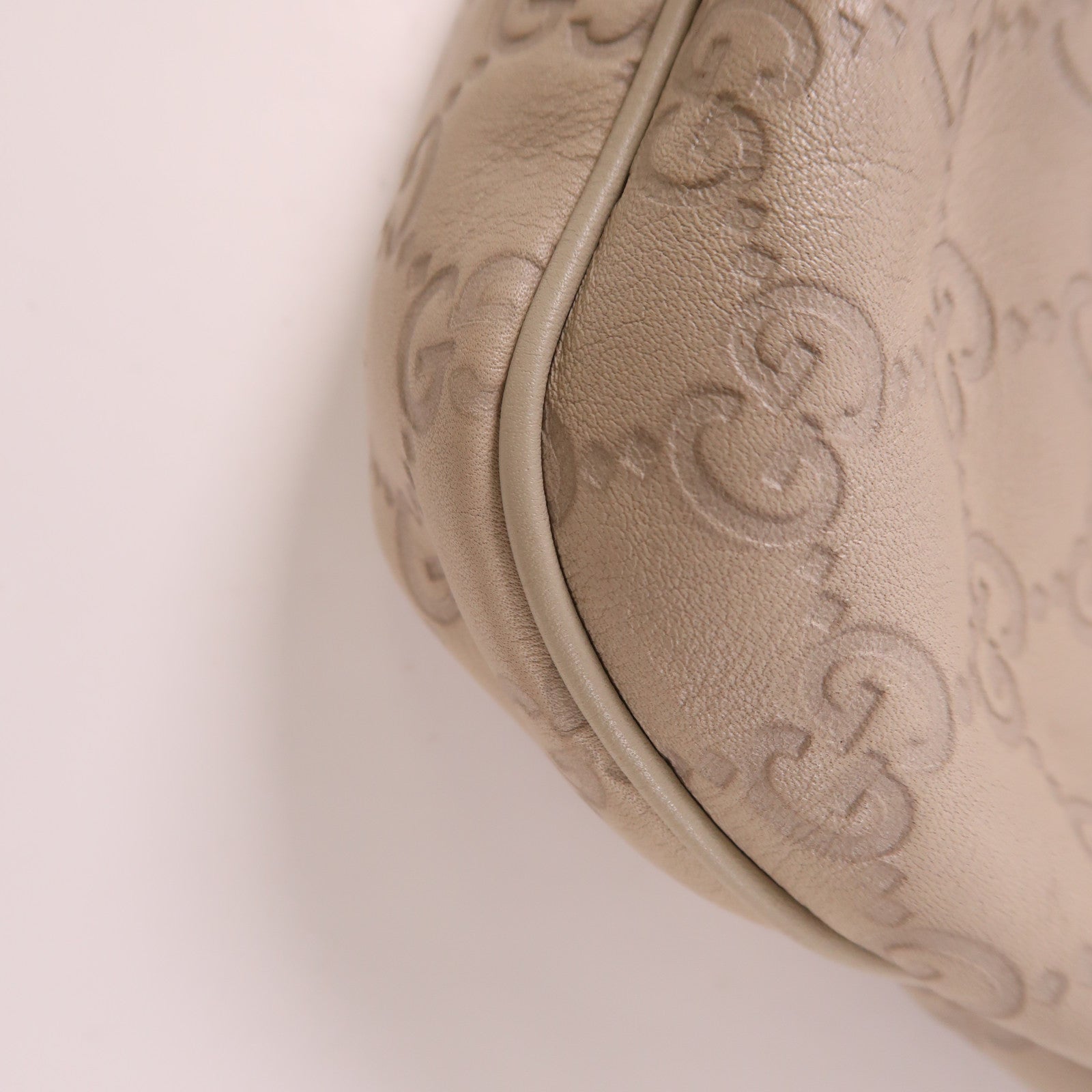 GUCCI GG GHW Sukey Shoulder Bag 296835 Calfskin Leather Beige