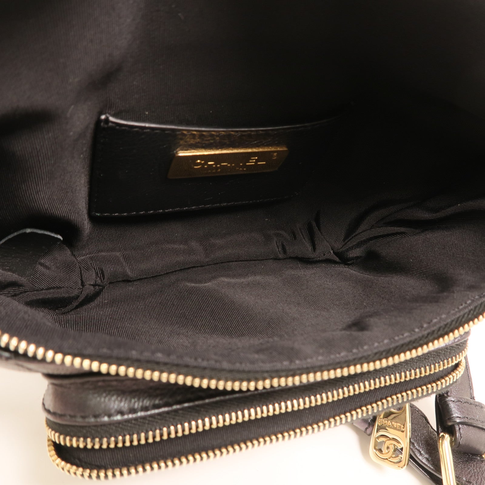 CHANEL 牛皮皮革Waist Bag金扣鏈帶腰包