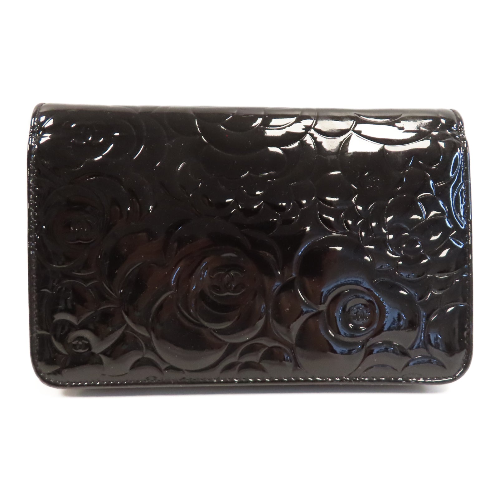 CHANEL 漆皮皮革Camellia Wallet On Chain銀扣鏈帶肩背袋黑色