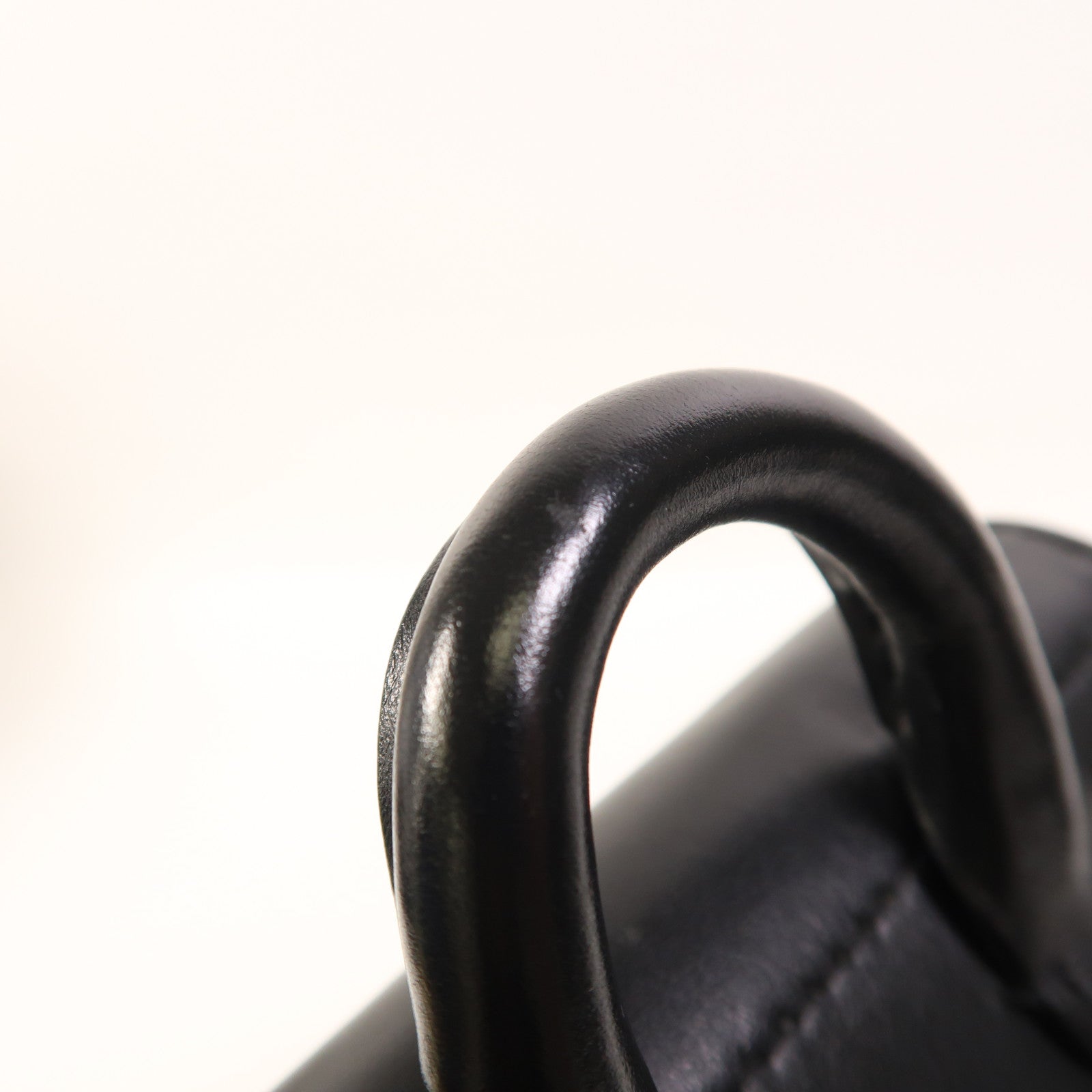 LOUIS VUITTON Monogram Taurillon Nano Steamer肩背袋