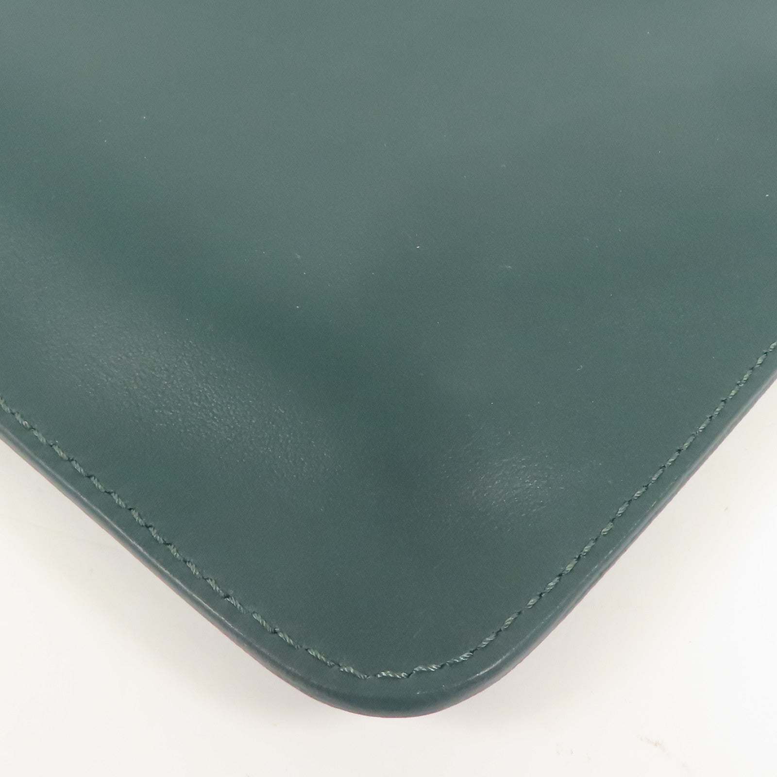 FENDI 牛皮皮革Pouch銀扣手拿包