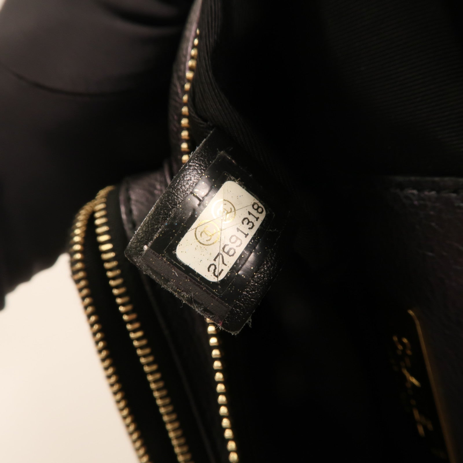 CHANEL 牛皮皮革Waist Bag金扣鏈帶腰包