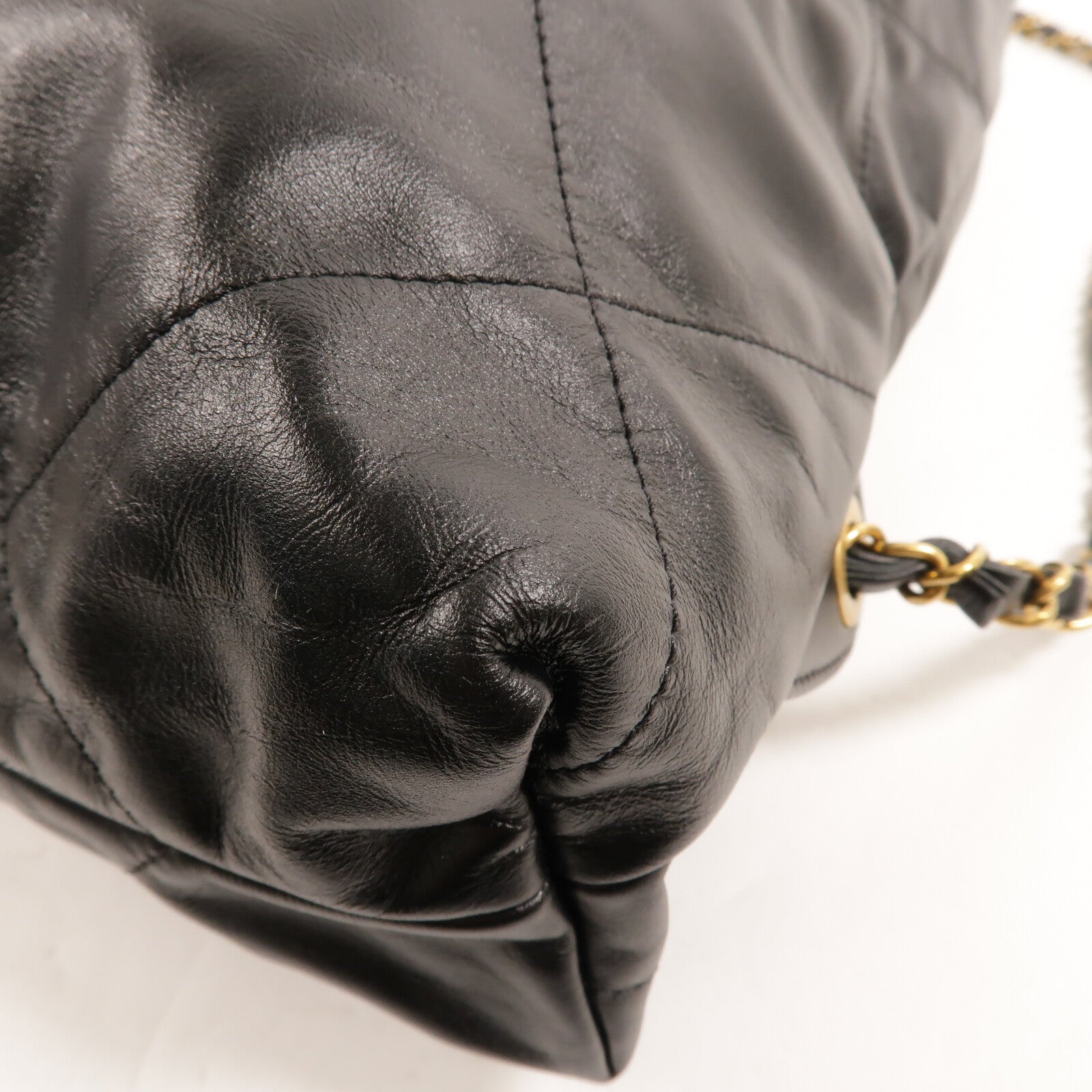 CHANEL 牛皮皮革Chanel 22 Backpack鏈帶背包