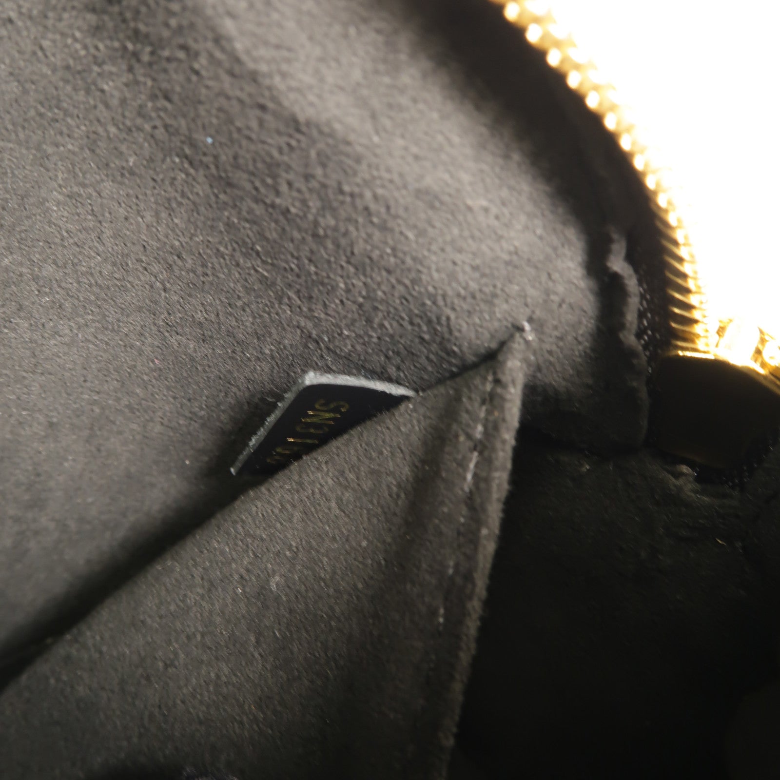 LOUIS VUITTON Epi Alma Mini肩背袋