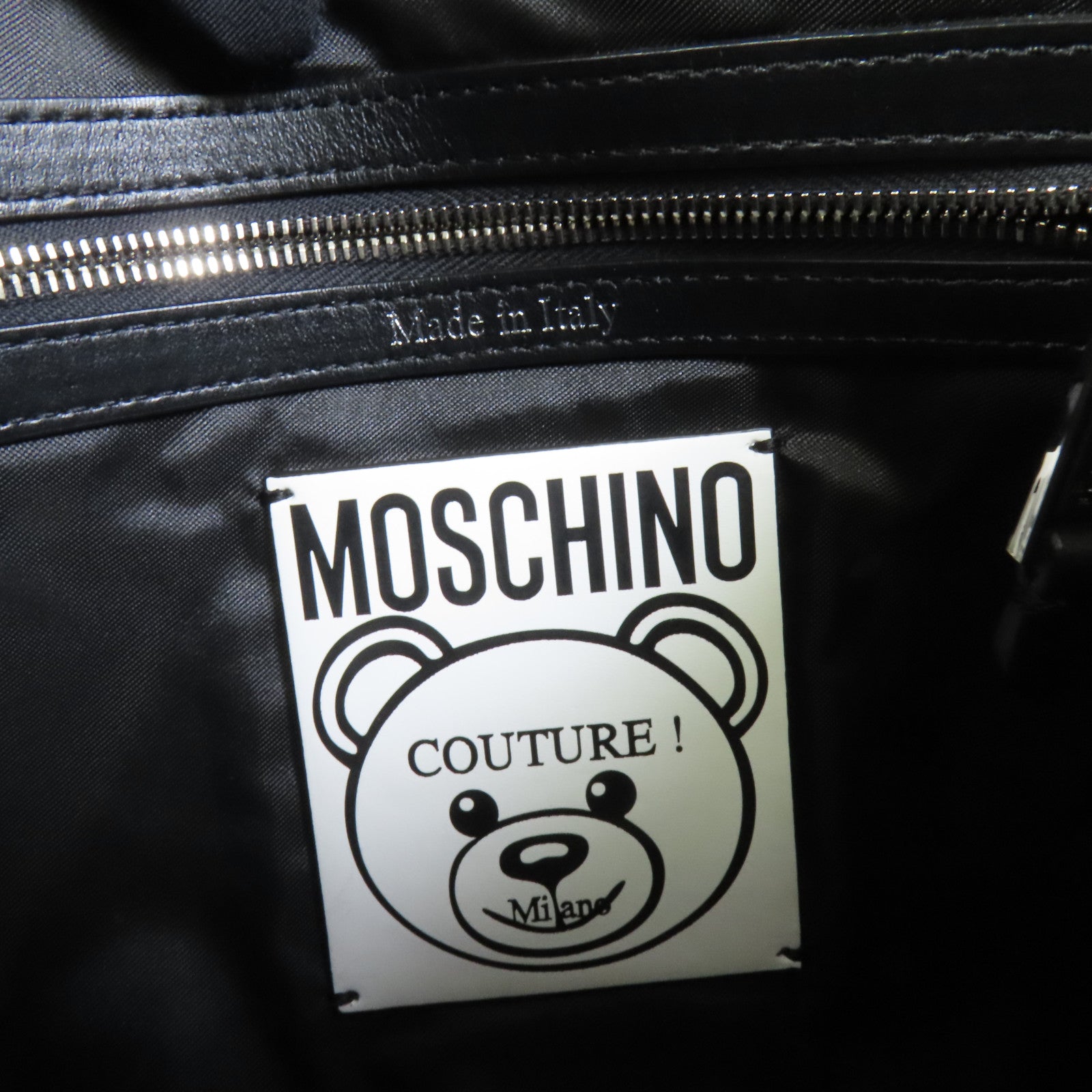 MOSCHINO 塗層帆布Teddy Bear Pouch銀扣手拿包
