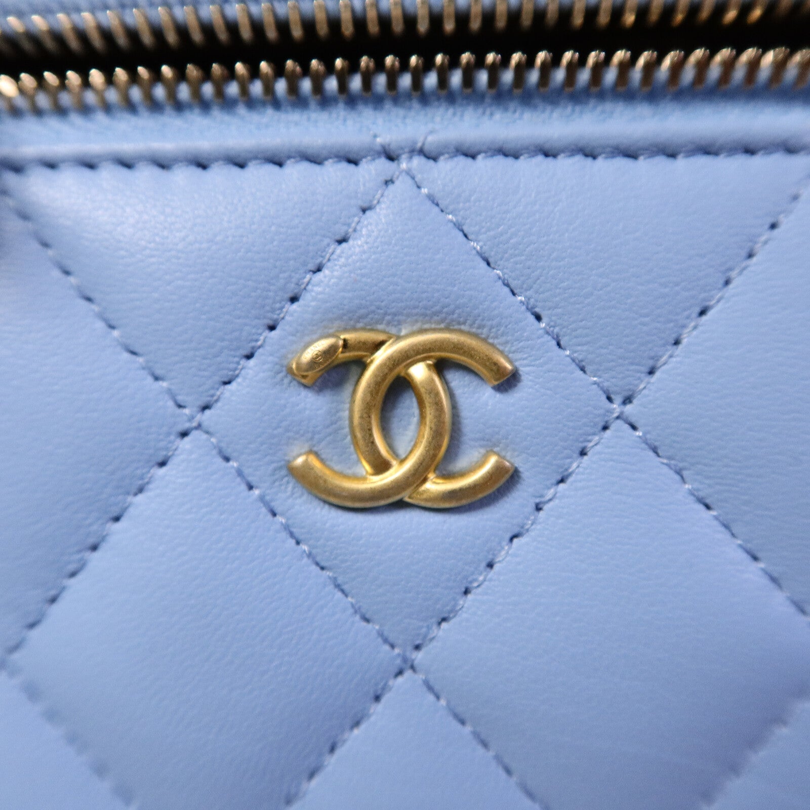 CHANEL 羊皮皮革Vanity Case鏈帶肩背袋
