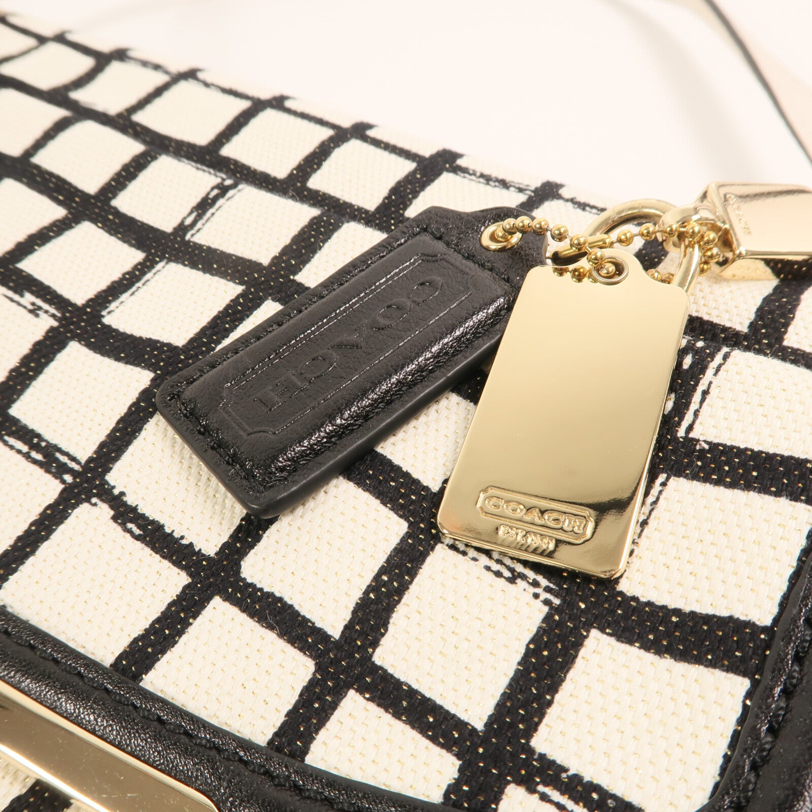 COACH 帆布Shoulder Bag金扣肩背袋