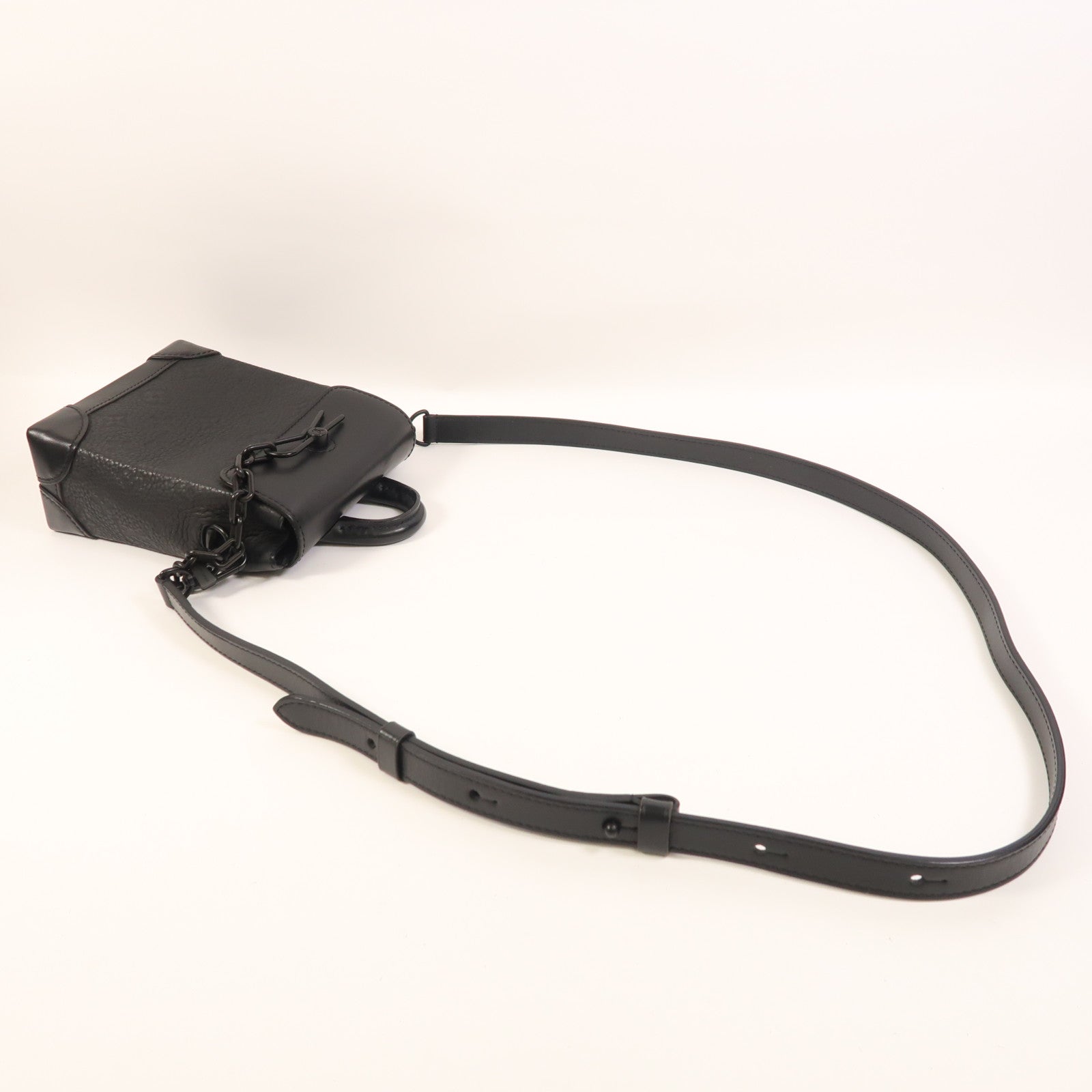 LOUIS VUITTON Monogram Taurillon Nano Steamer肩背袋