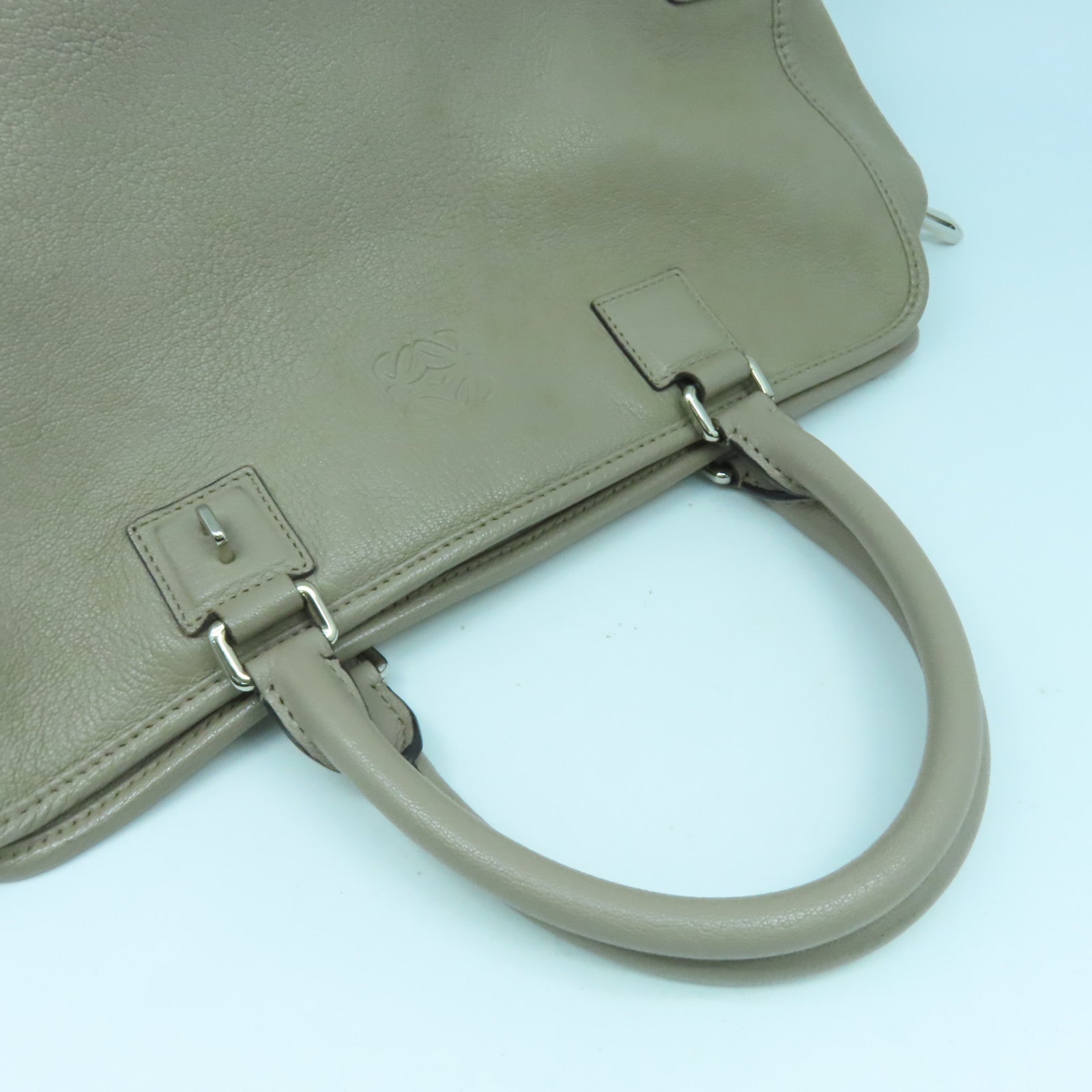 LOEWE **【激減優惠】牛皮皮革Handbag銀扣手挽袋灰色