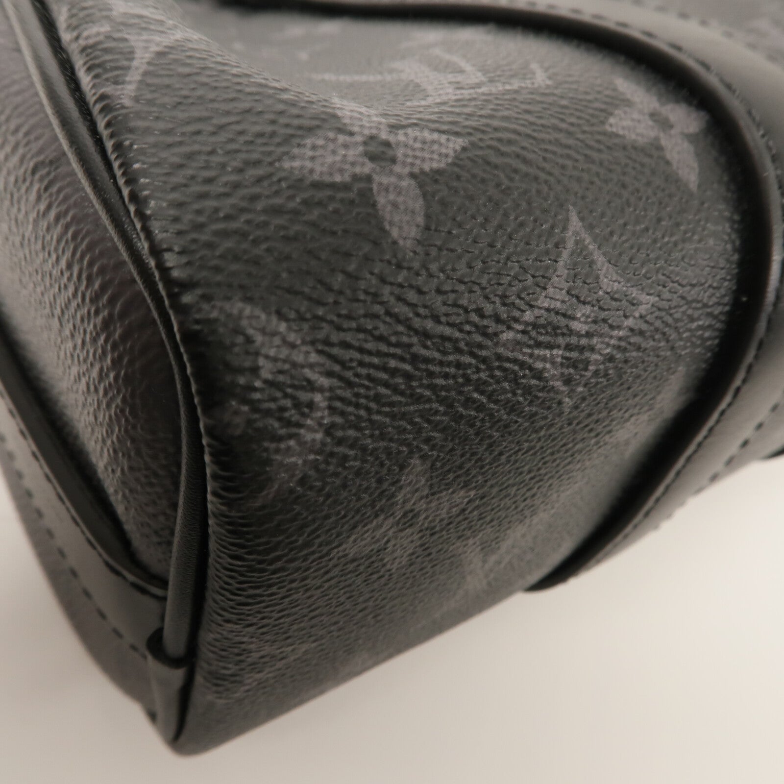 LOUIS VUITTON Monogram Eclipse Keepall Bandouliere 25手挽肩背兩用袋