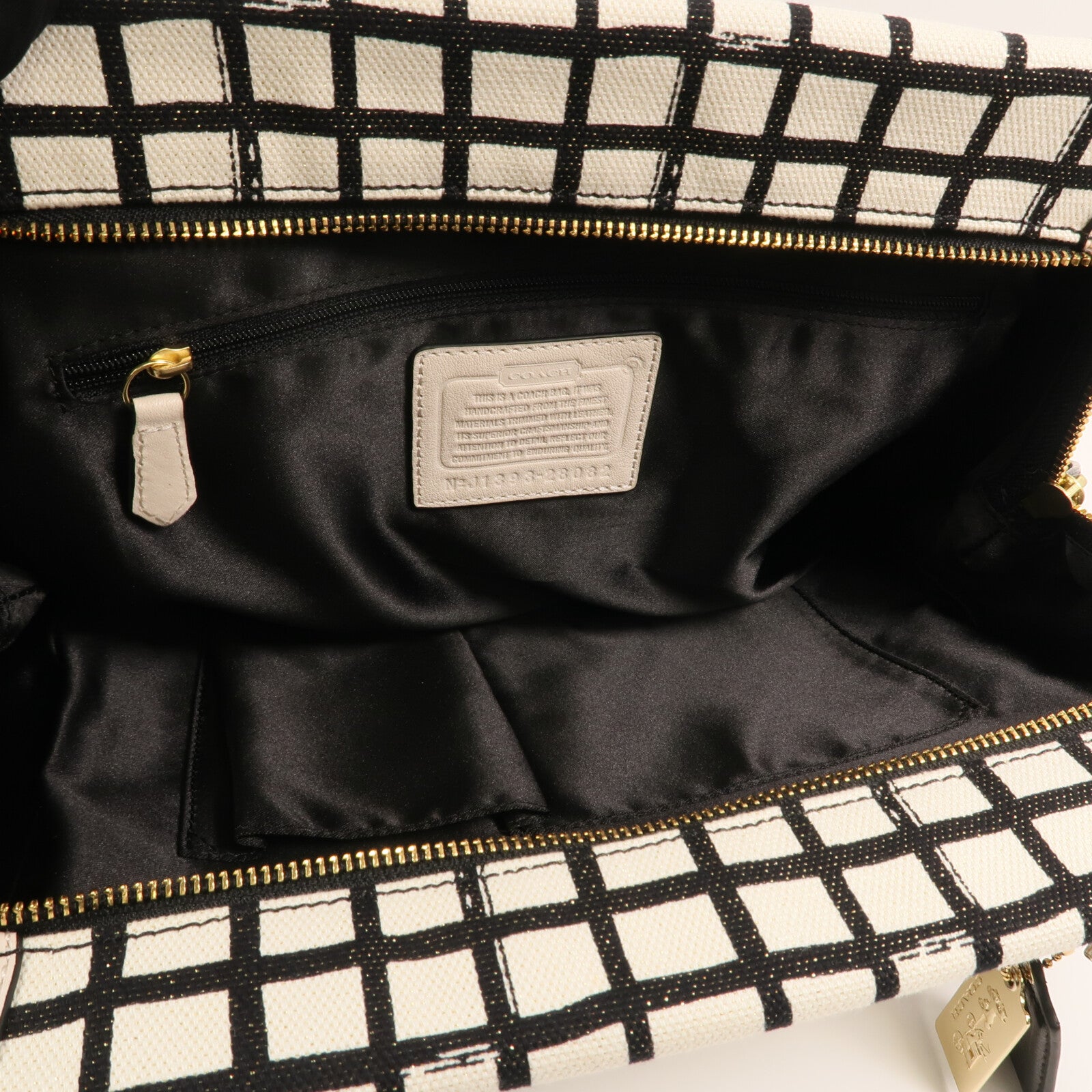 COACH 帆布Shoulder Bag金扣肩背袋
