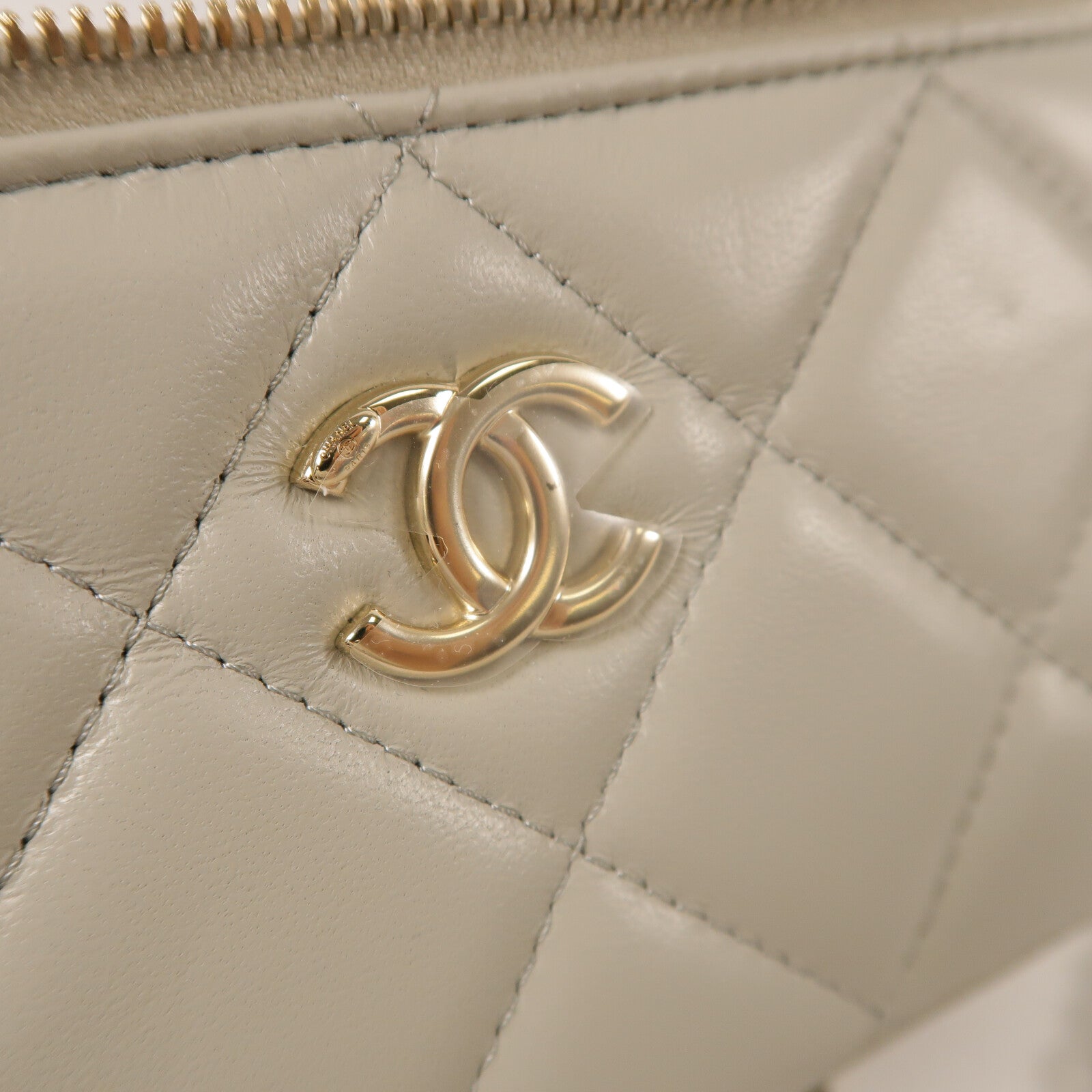 CHANEL 羊皮皮革Vanity Case鏈帶肩背袋