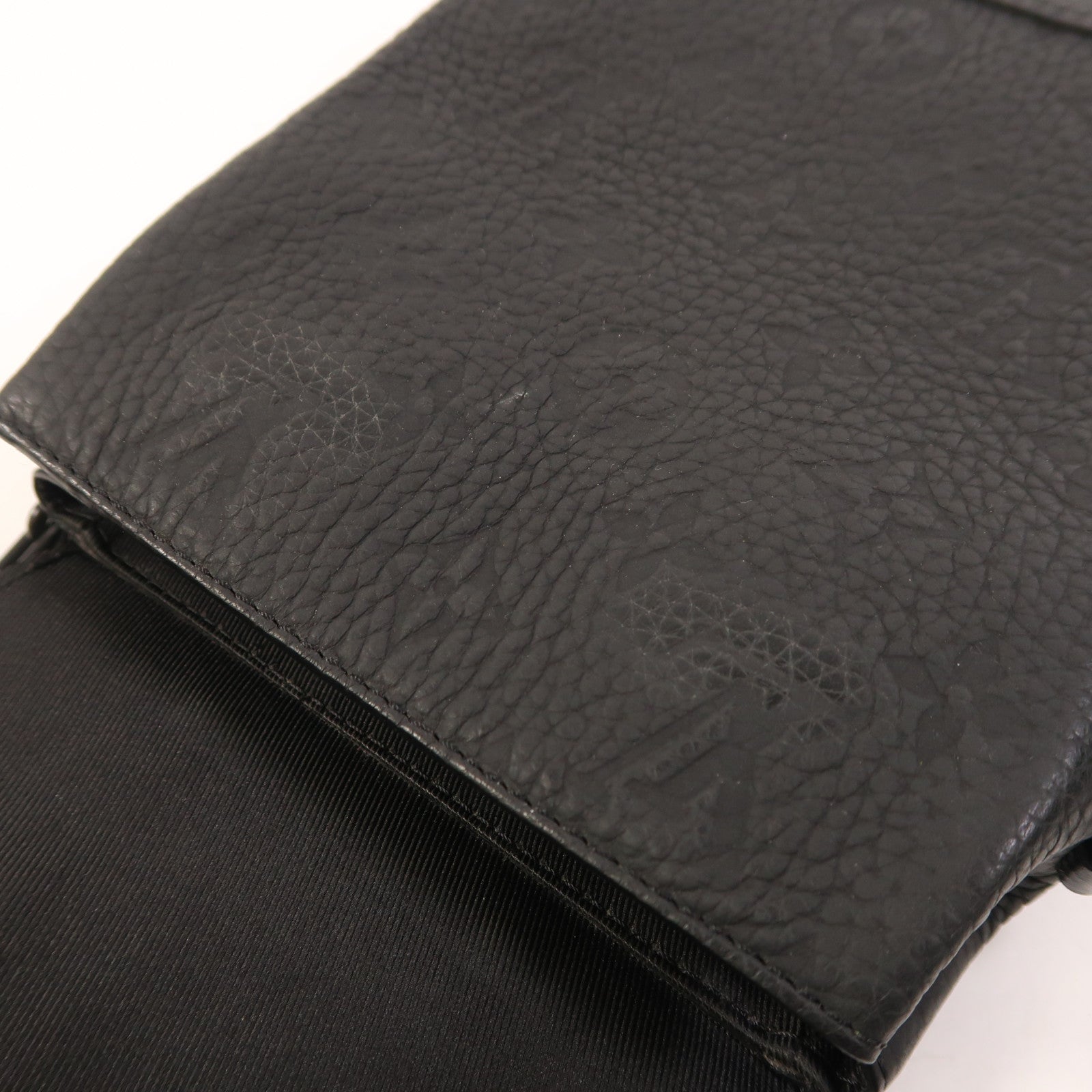 LOUIS VUITTON Monogram Taurillon Nano Steamer肩背袋