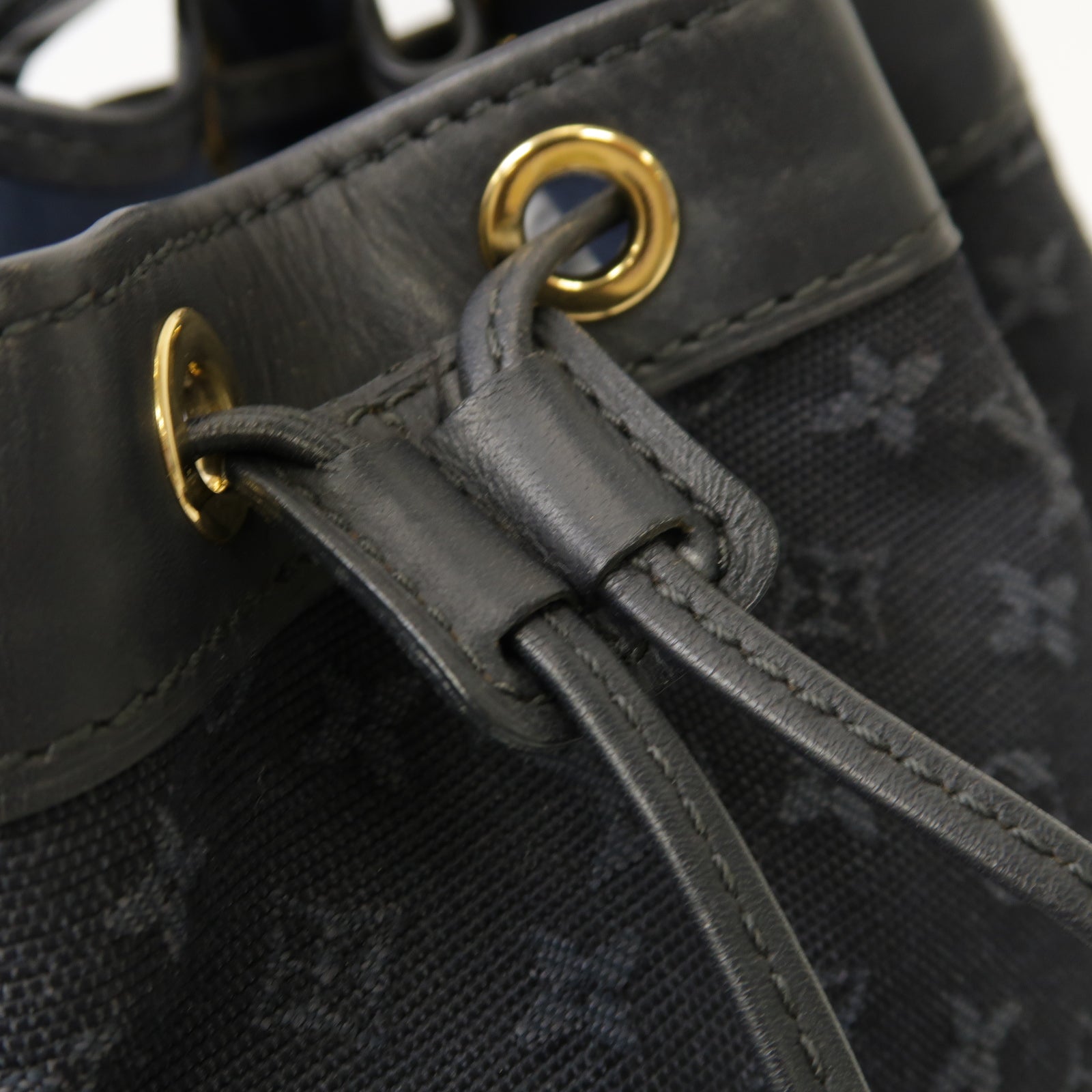 LOUIS VUITTON Monogram Mini Noelie金扣肩背袋深藍色