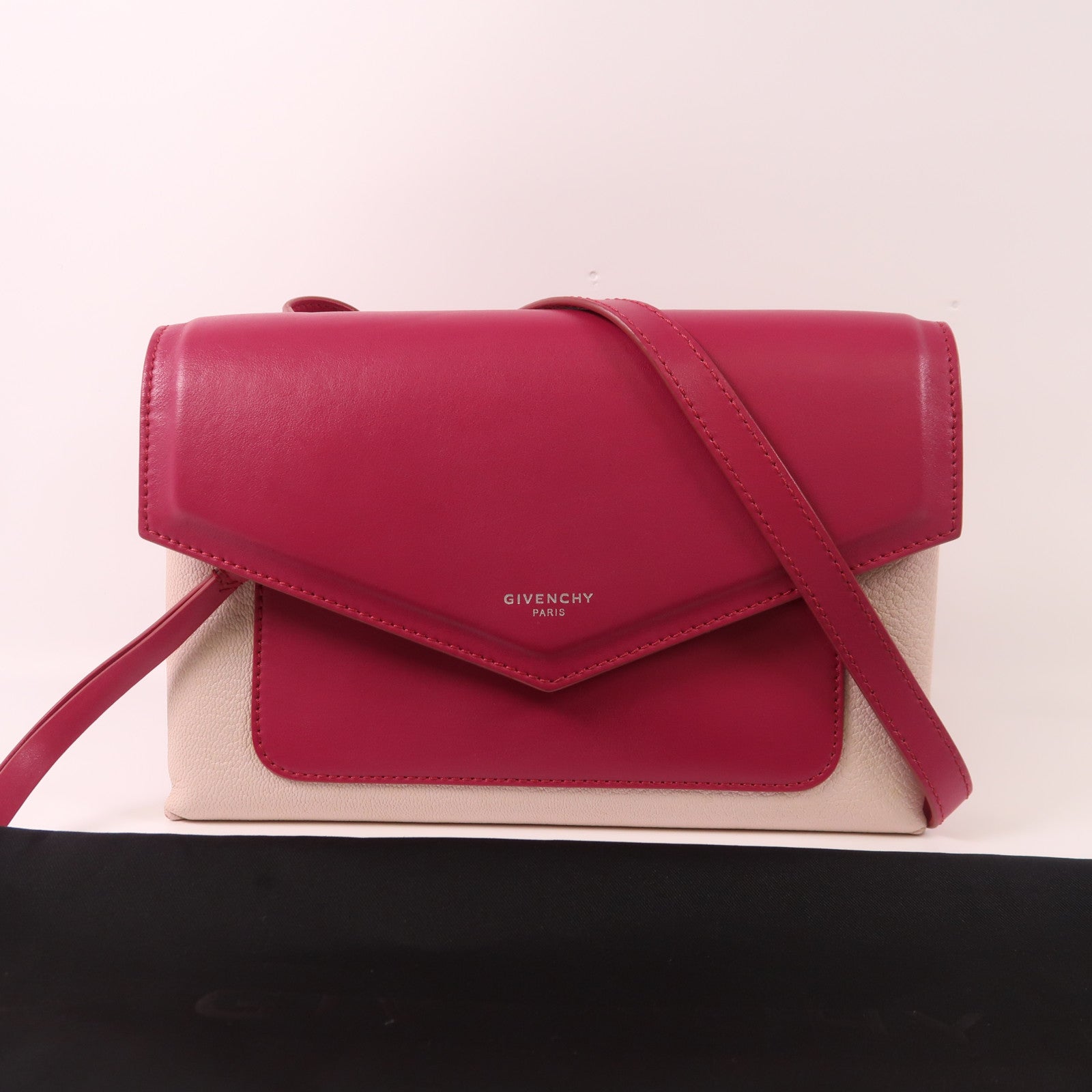 GIVENCHY 牛皮皮革Duetto銀扣肩背袋