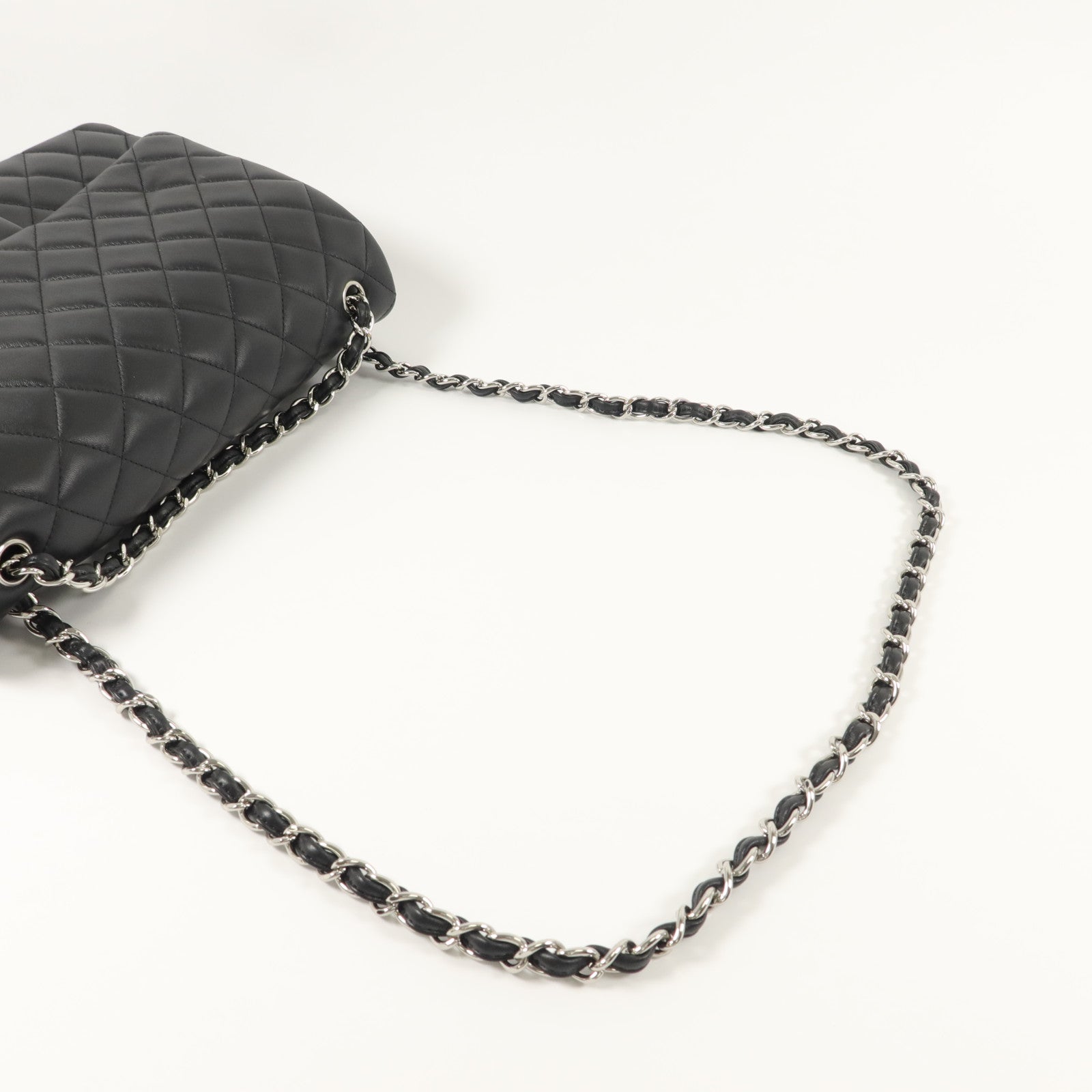 CHANEL 羊皮皮革Maxi Classic鏈帶肩背袋