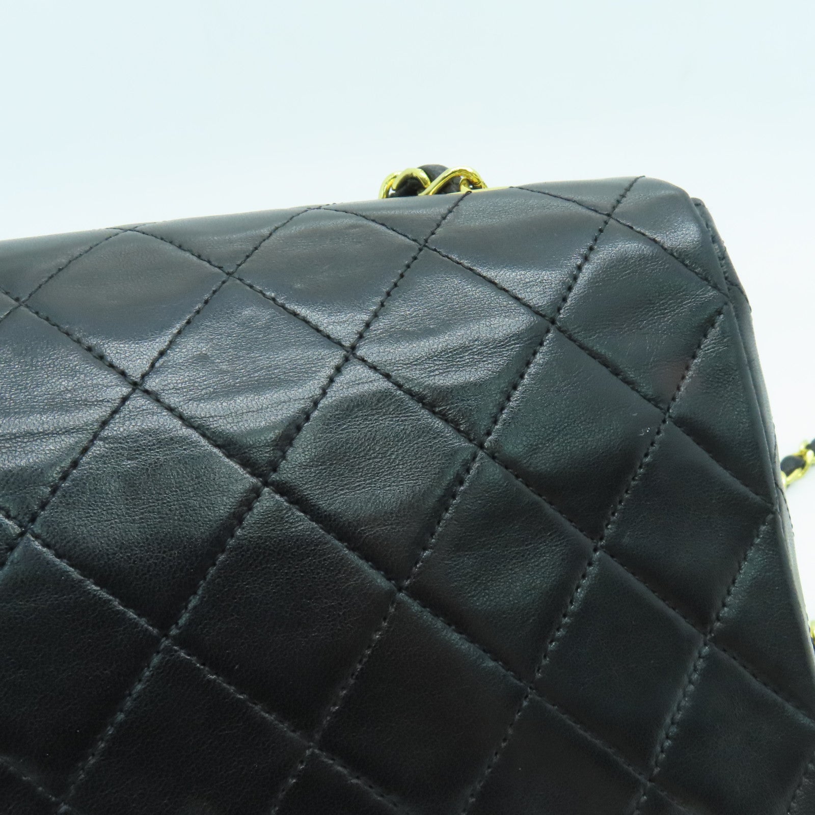 CHANEL 【激減優惠】菱格羊皮皮革Chain Shoulder金扣肩背袋黑色