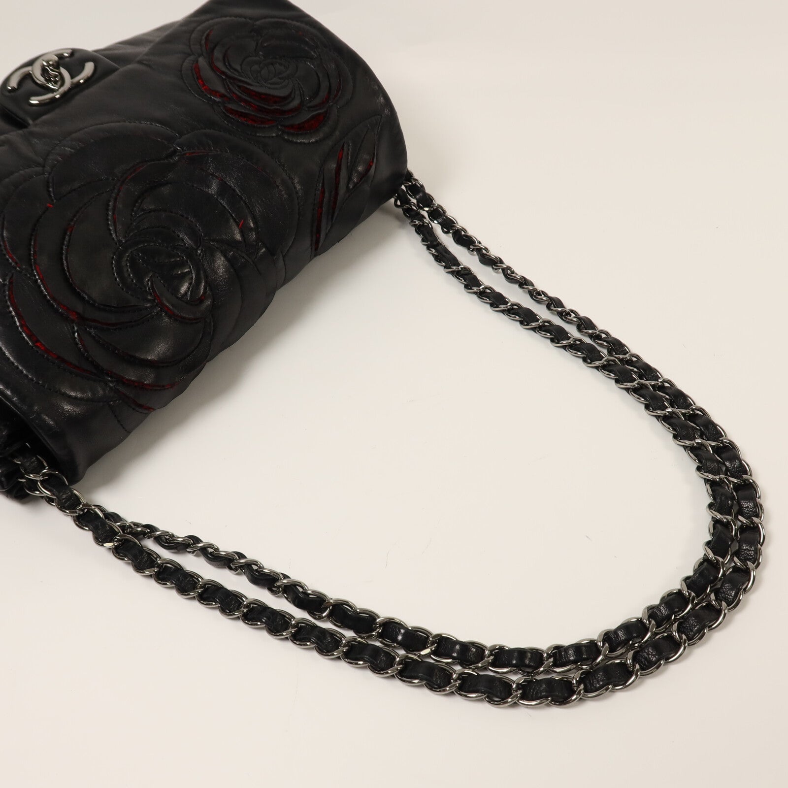 CHANEL 羊皮皮革Chain Shoulder銀扣鏈帶肩背袋