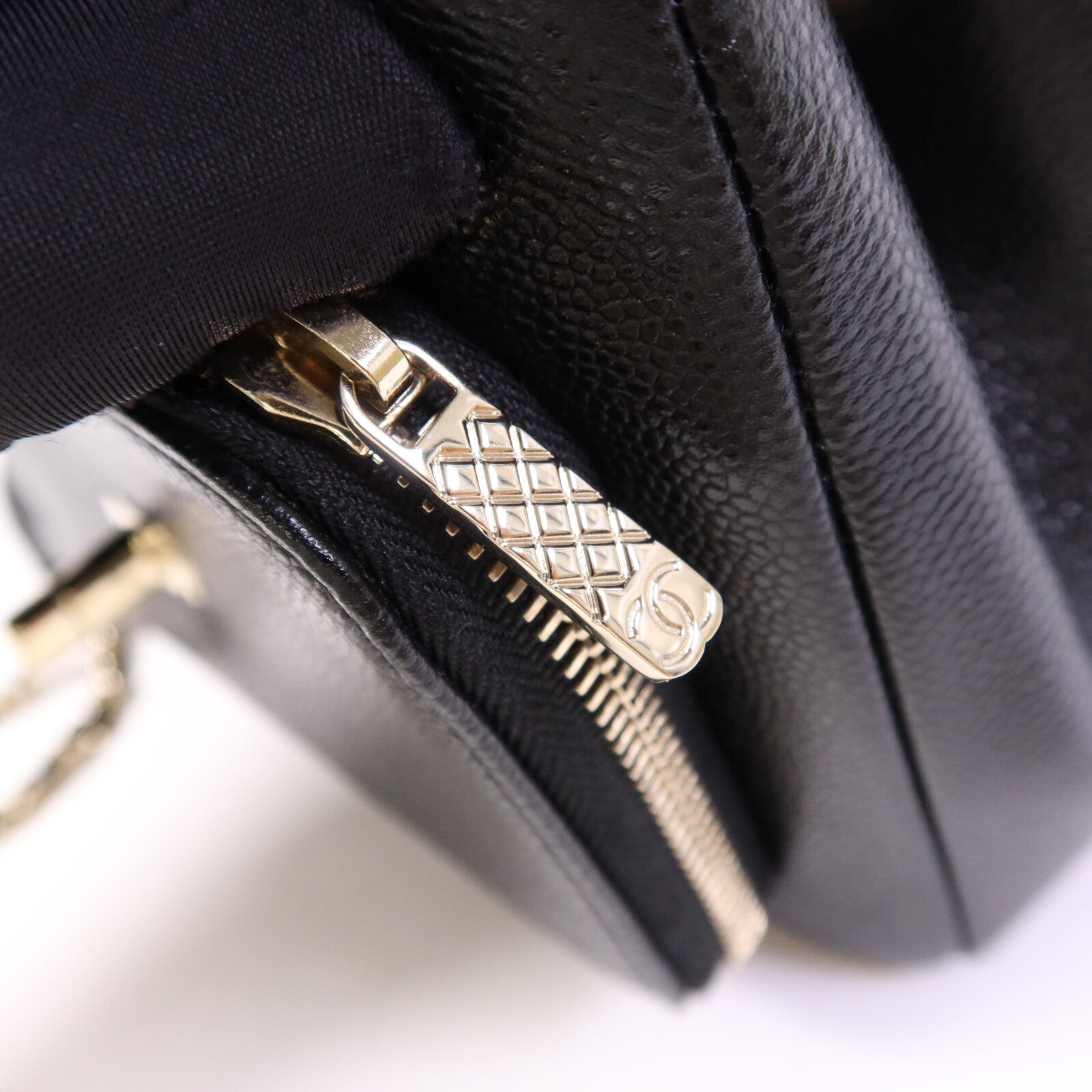 CHANEL 牛皮皮革Business Affinity金扣手挽肩背兩用袋