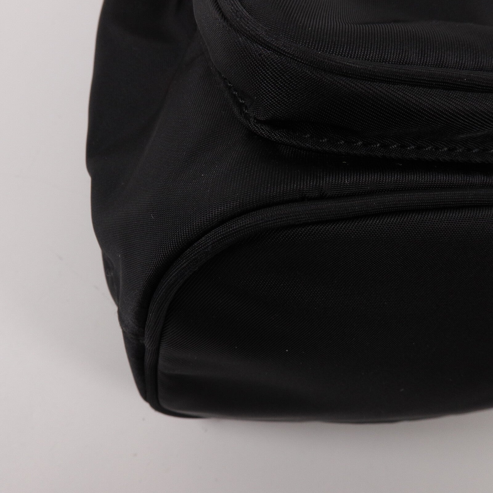 PRADA 尼龍Duet Re-Nylon Bucket手挽肩背兩用袋