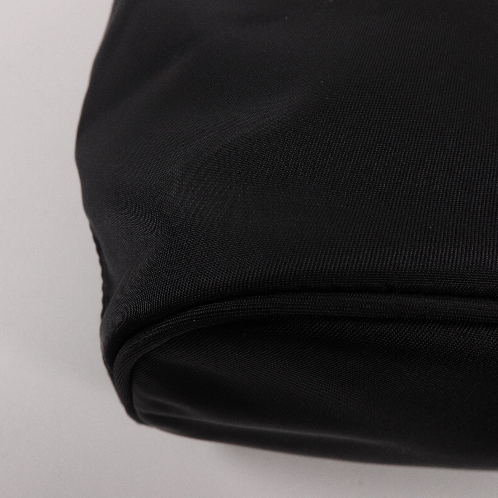 PRADA 尼龍Duet Re-Nylon Bucket手挽肩背兩用袋