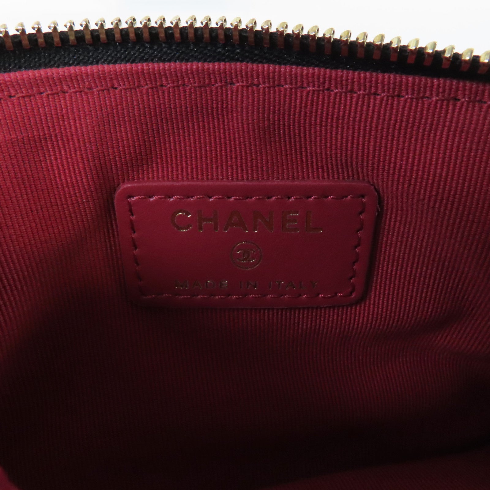 CHANEL 菱格羊皮皮革Mini Pouch金扣手拿包黑色