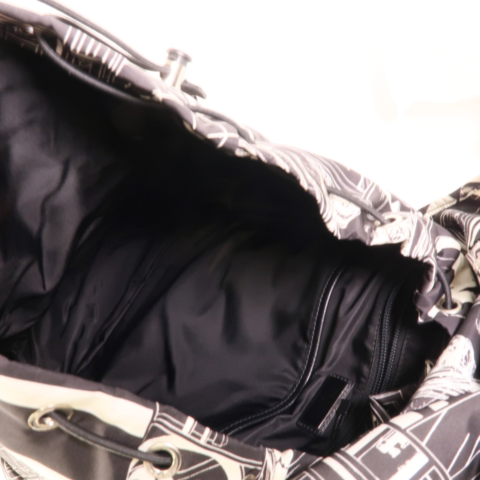PRADA 尼龍Backpack背包