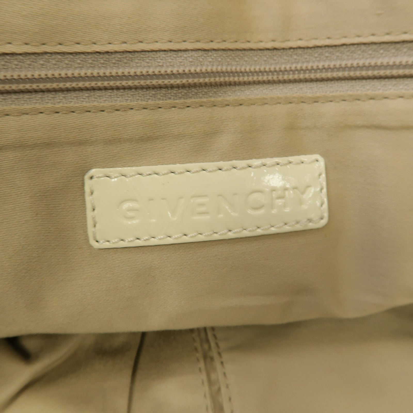 GIVENCHY 【激減優惠】漆皮皮革Shoulder Bag銀扣手挽肩背兩用袋白色