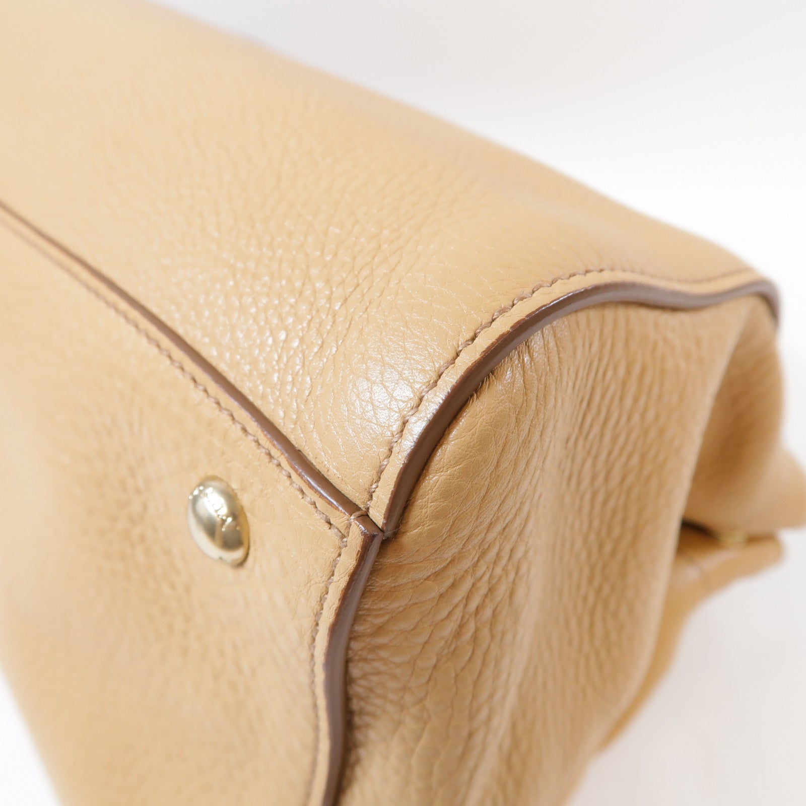 PRADA 牛皮皮革Top Handle Tote金扣手挽肩背兩用袋米色