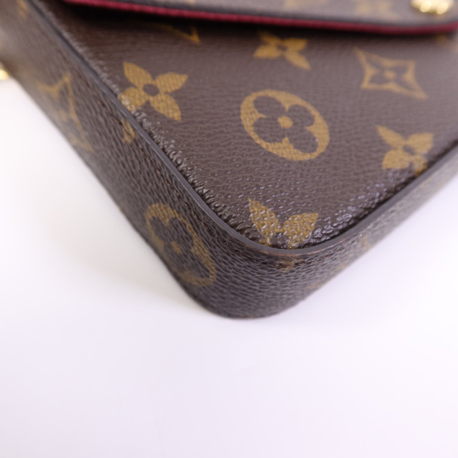 LOUIS VUITTON Monogram Pochette Felicie金扣鏈帶肩背袋