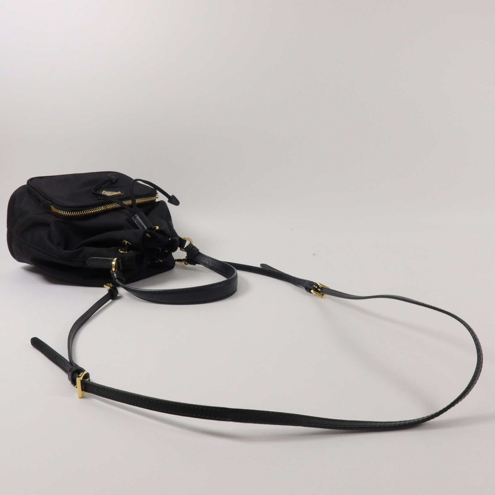 PRADA 尼龍Duet Re-Nylon Bucket手挽肩背兩用袋