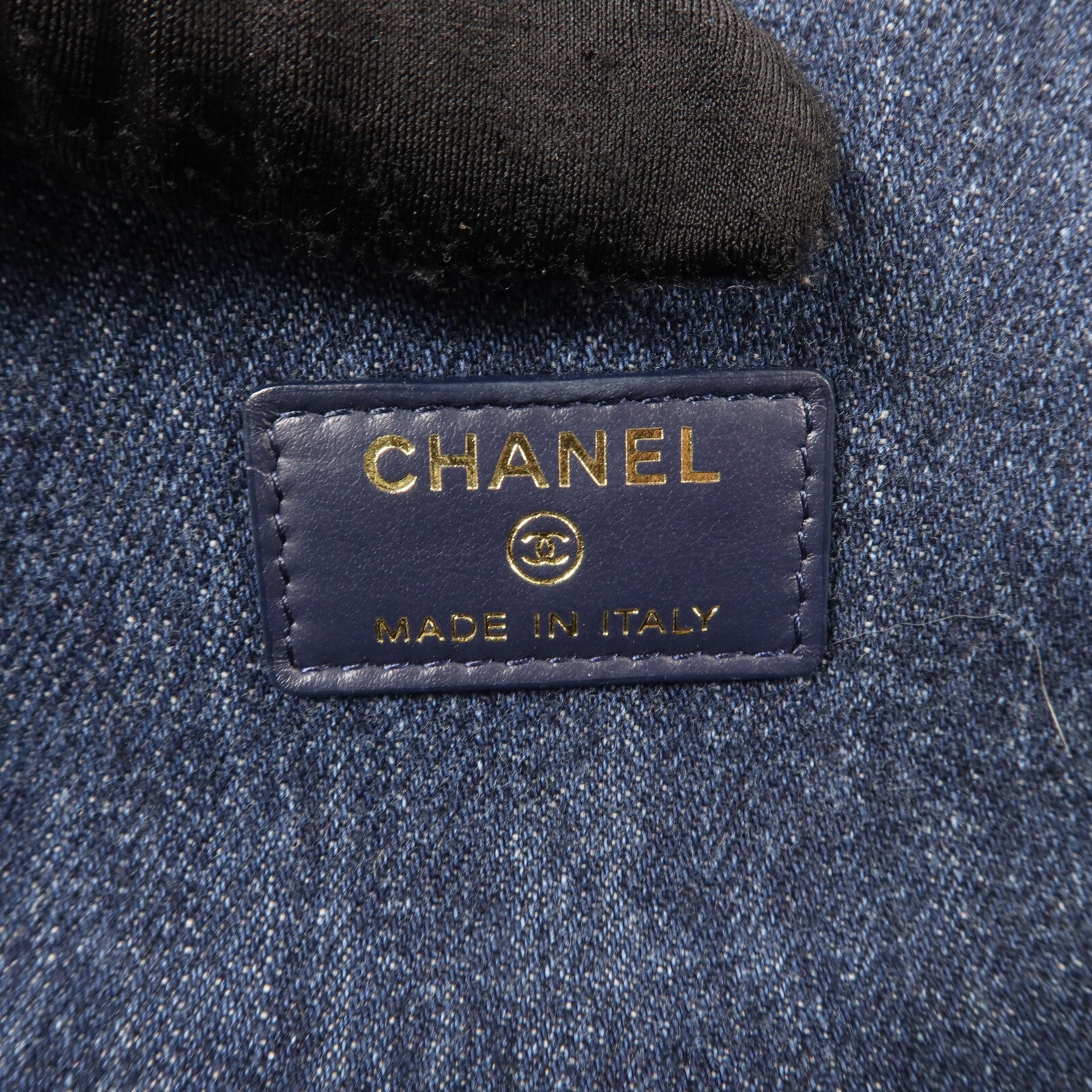 CHANEL 牛仔布料Chanel 19 Mini Wallet On Chain手挽肩背兩用袋