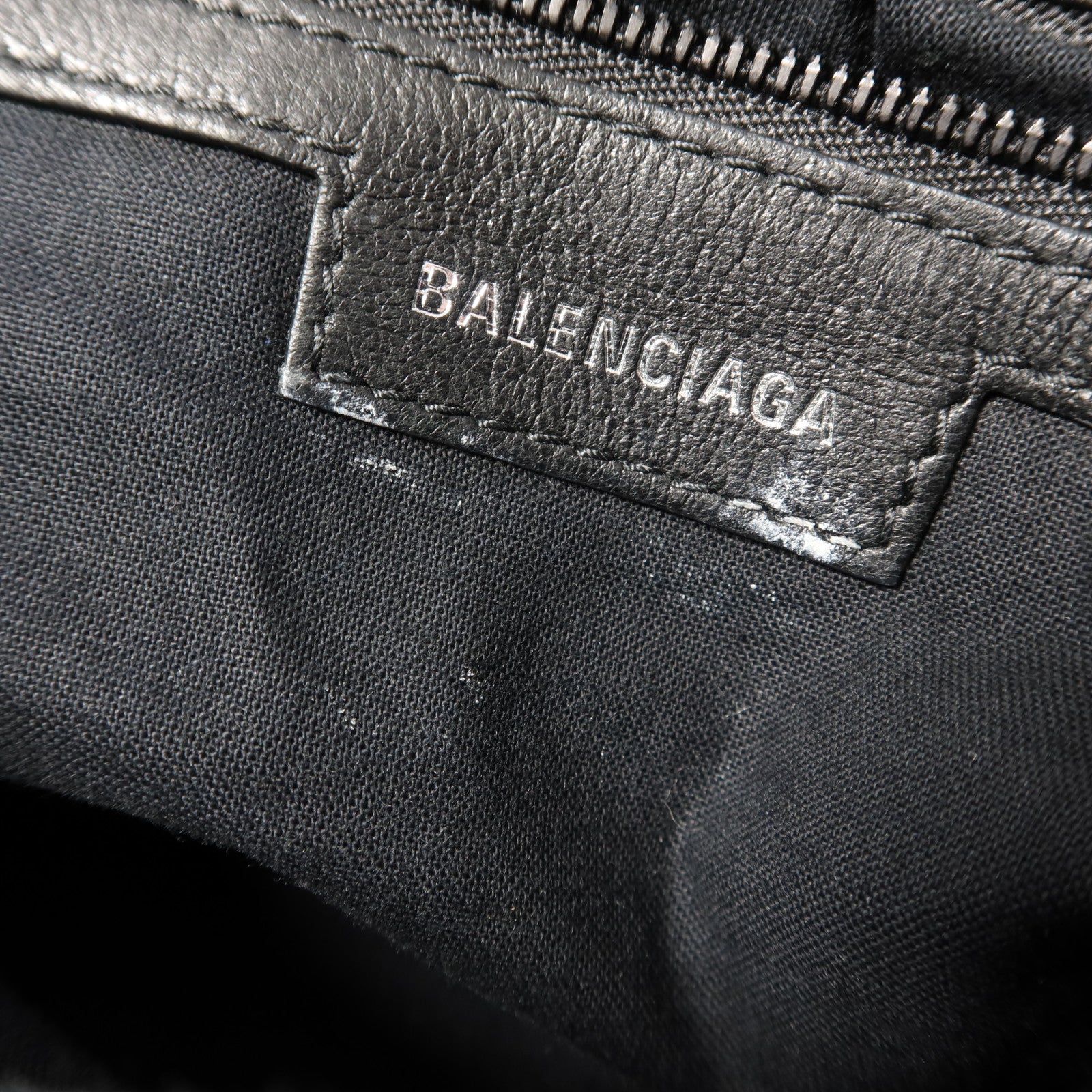 BALENCIAGA 牛皮皮革Le Cagole XS Flap肩背袋