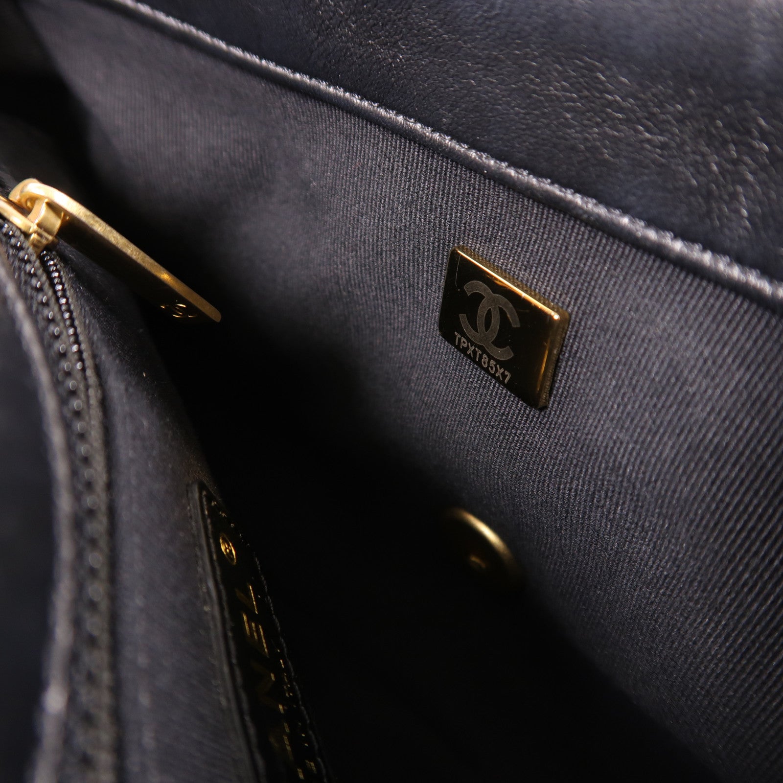 CHANEL 羊皮皮革Flap Shoulder Bag金扣鏈帶肩背袋