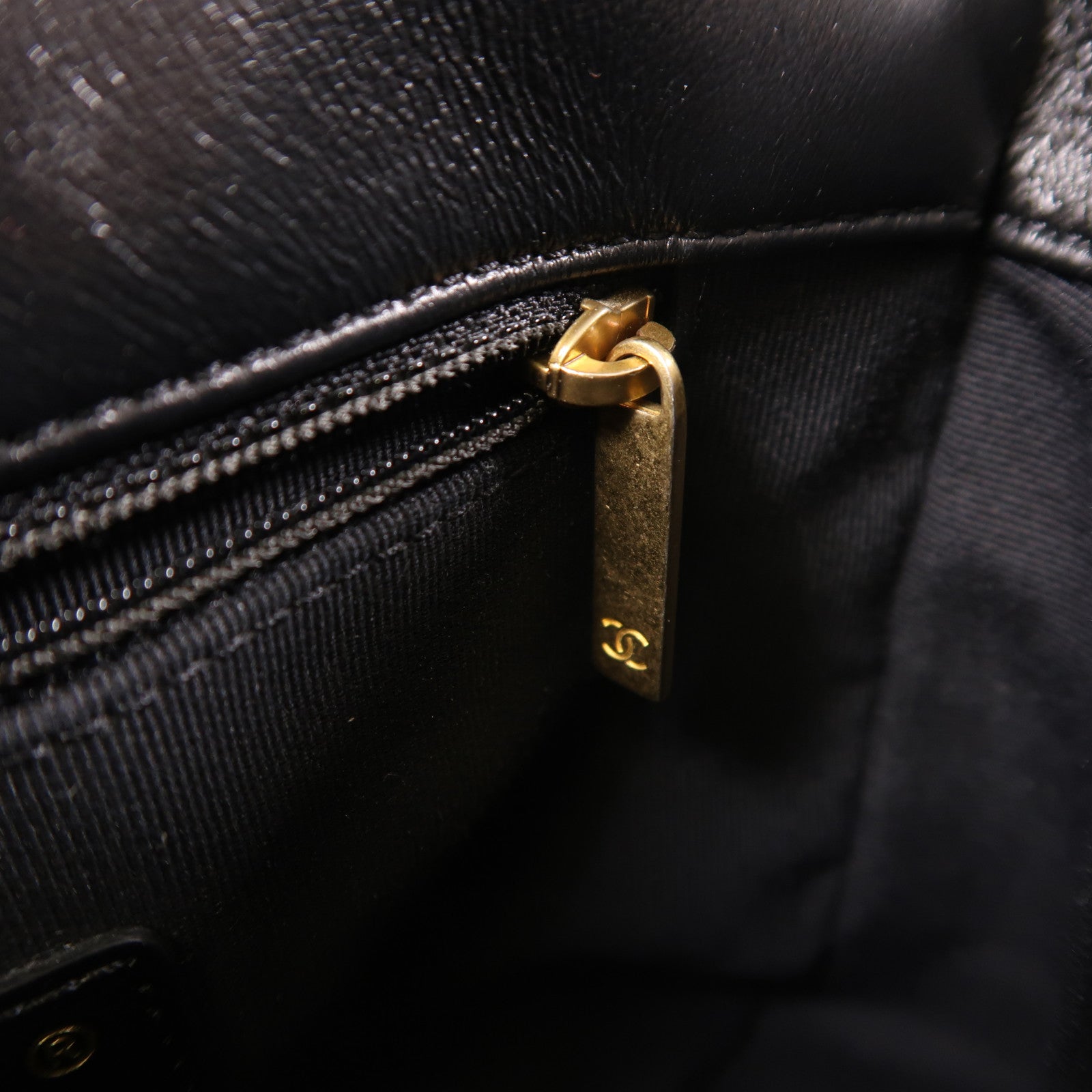 CHANEL 羊皮皮革Flap Shoulder Bag金扣鏈帶肩背袋