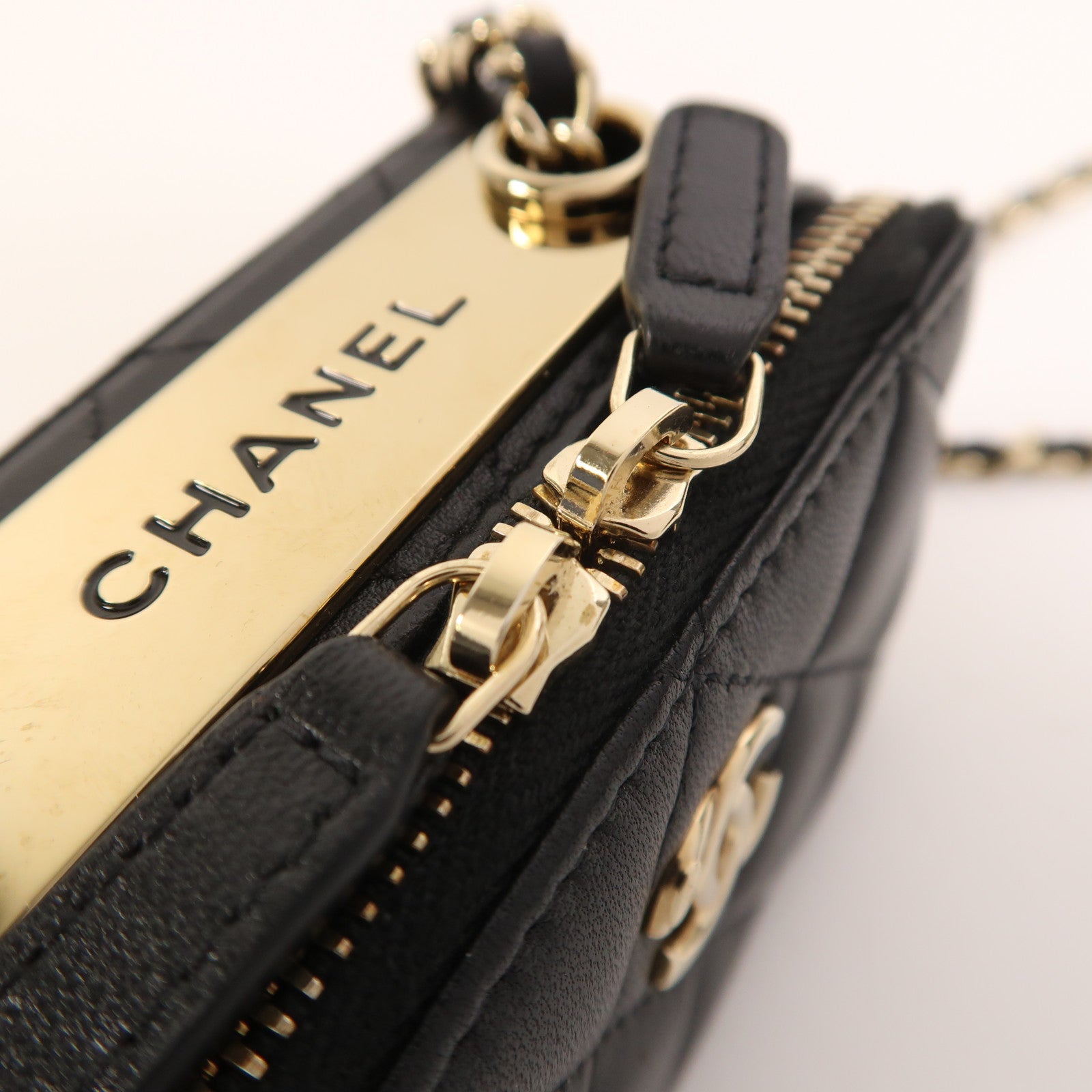 CHANEL 羊皮皮革Chain Shoulder Bag金扣鏈帶肩背袋