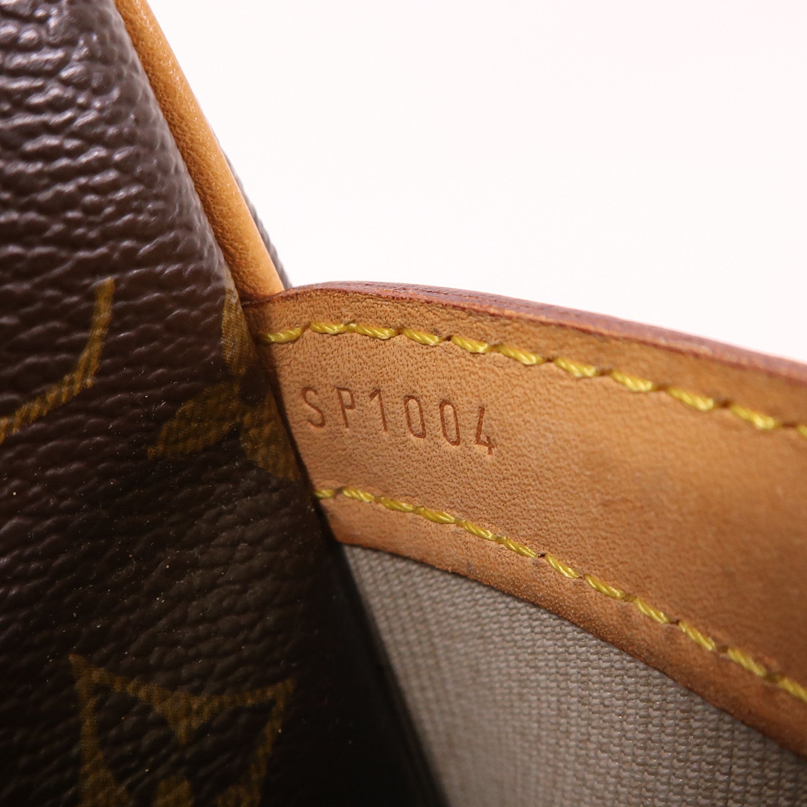 LOUIS VUITTON LV GHW Reporter GM Shoulder Bag M45252 Monogram Brown