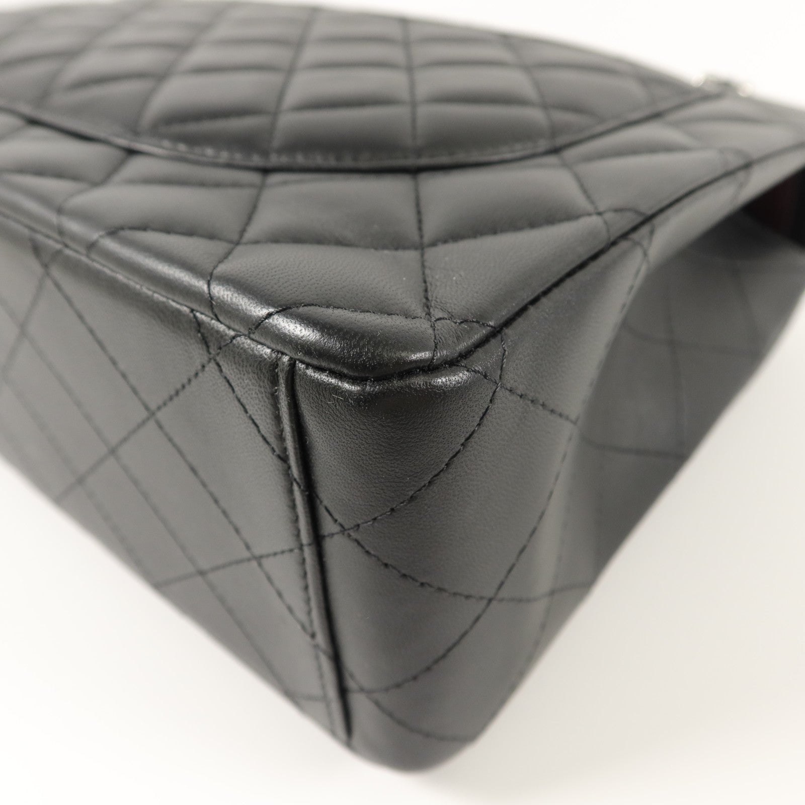 CHANEL 羊皮皮革Maxi Classic鏈帶肩背袋