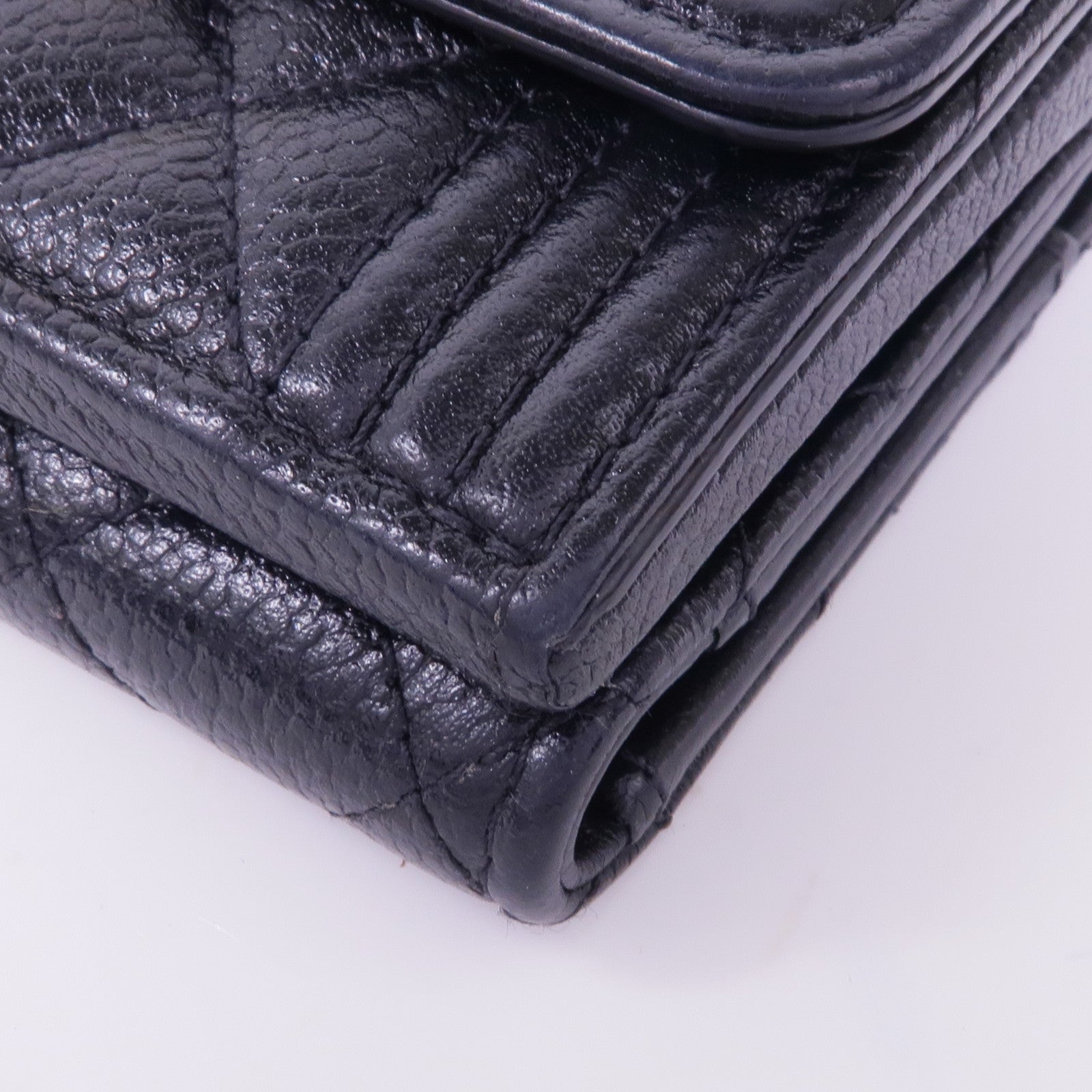 CHANEL 牛皮皮革Boy Wallet金扣錢包