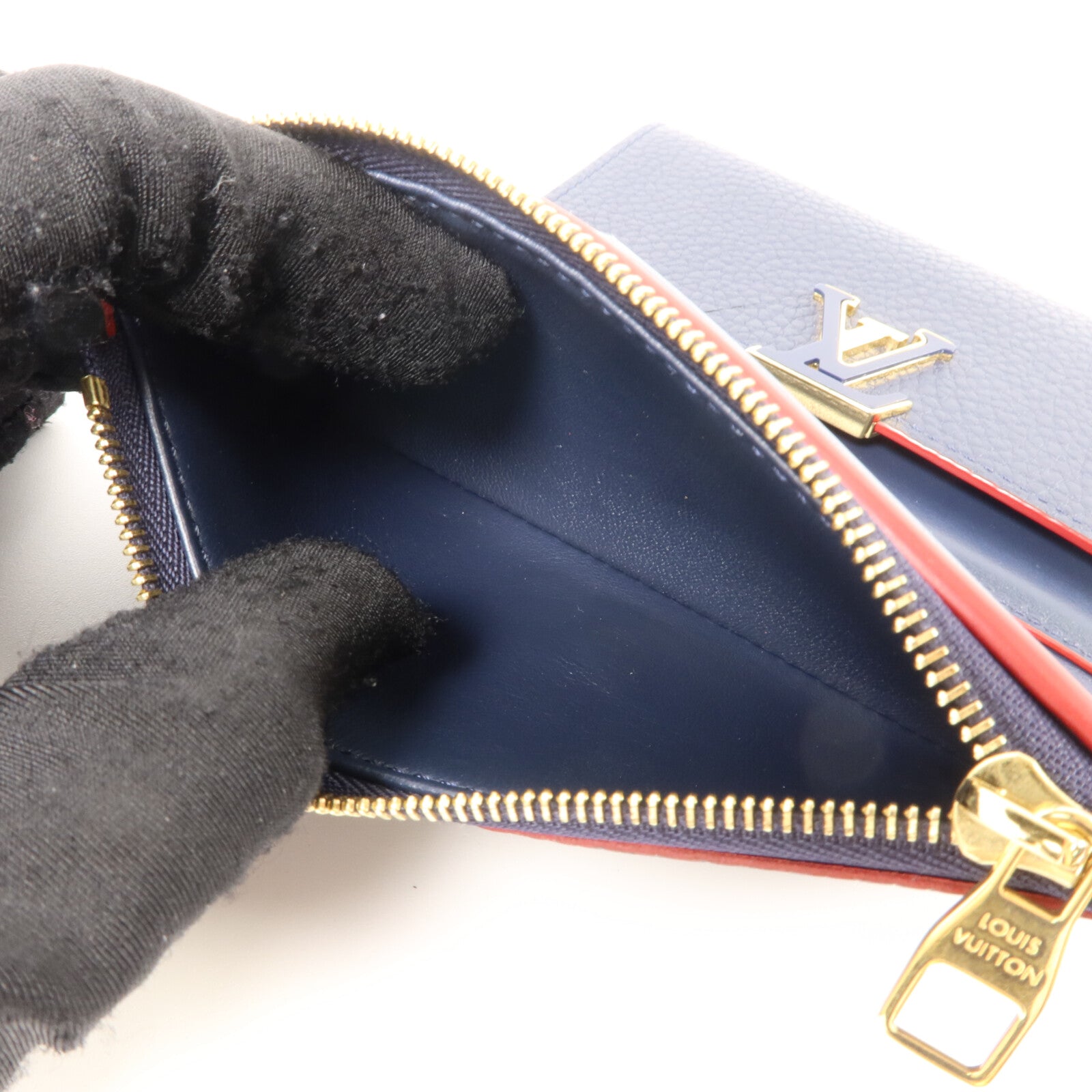 LOUIS VUITTON Taurillon Capucines Compact Wallet錢包